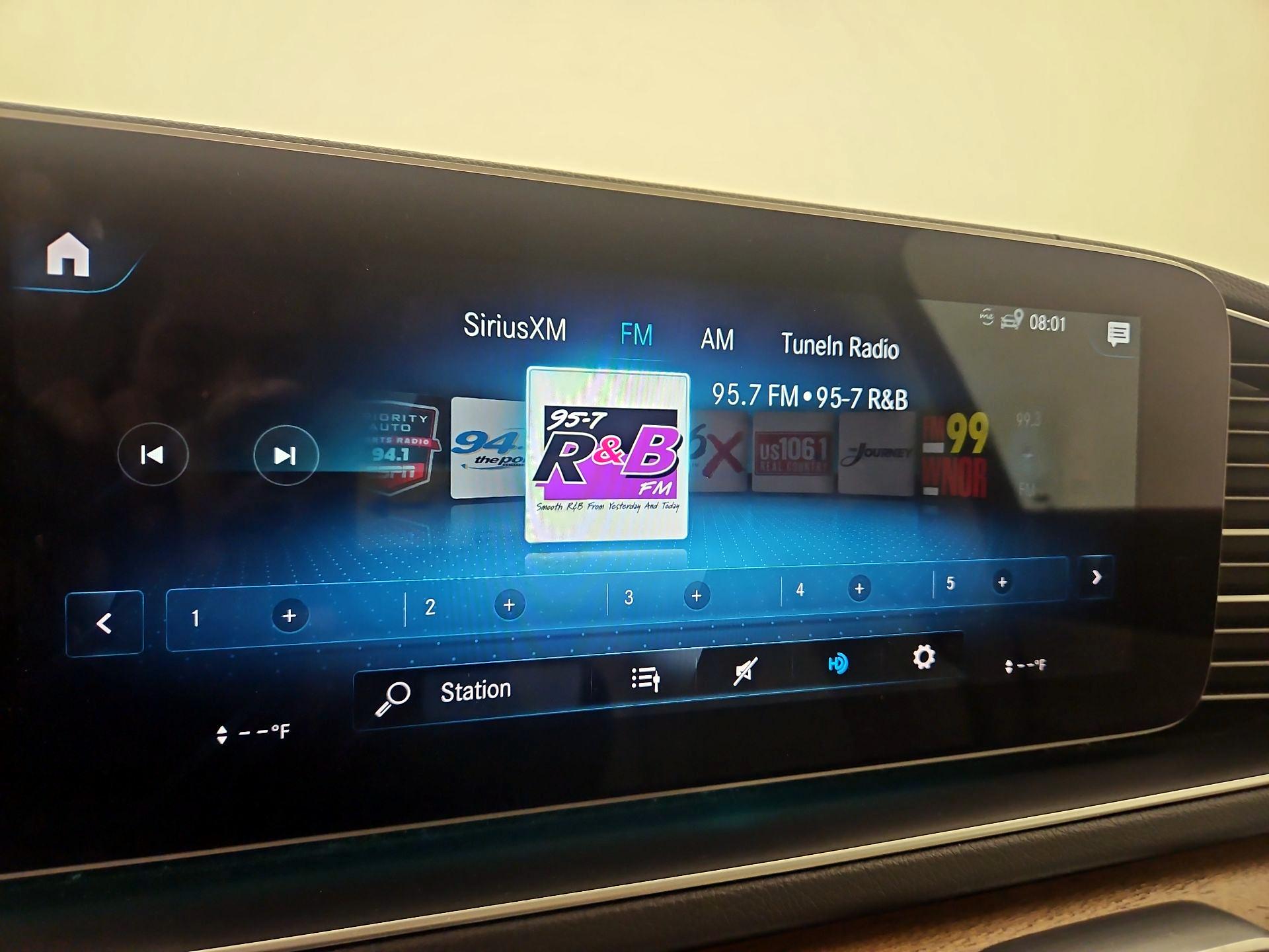 Thumbnail: 2023 Mercedes-Benz GLE - 16