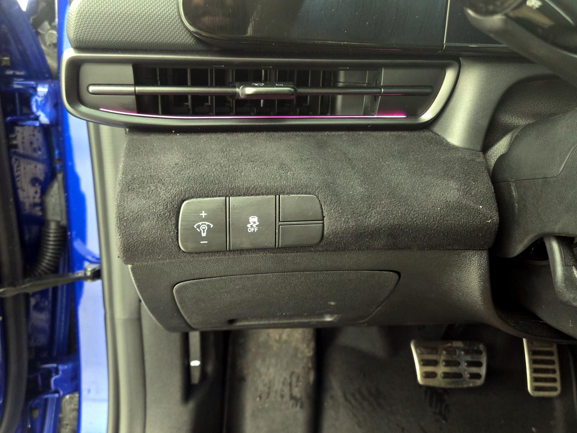 Thumbnail: 2025 Hyundai Elantra - 13