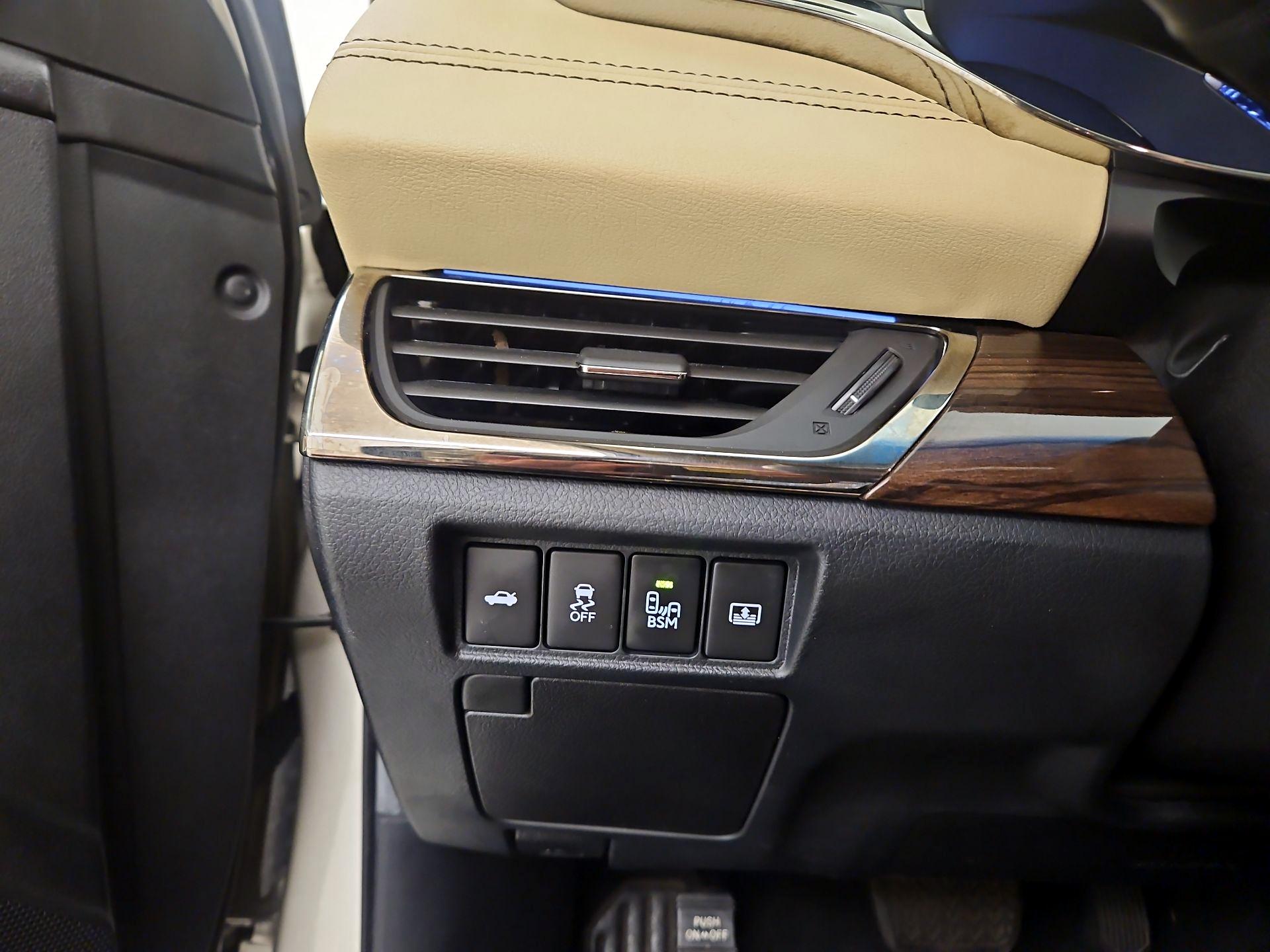 Thumbnail: 2014 Toyota Avalon - 13