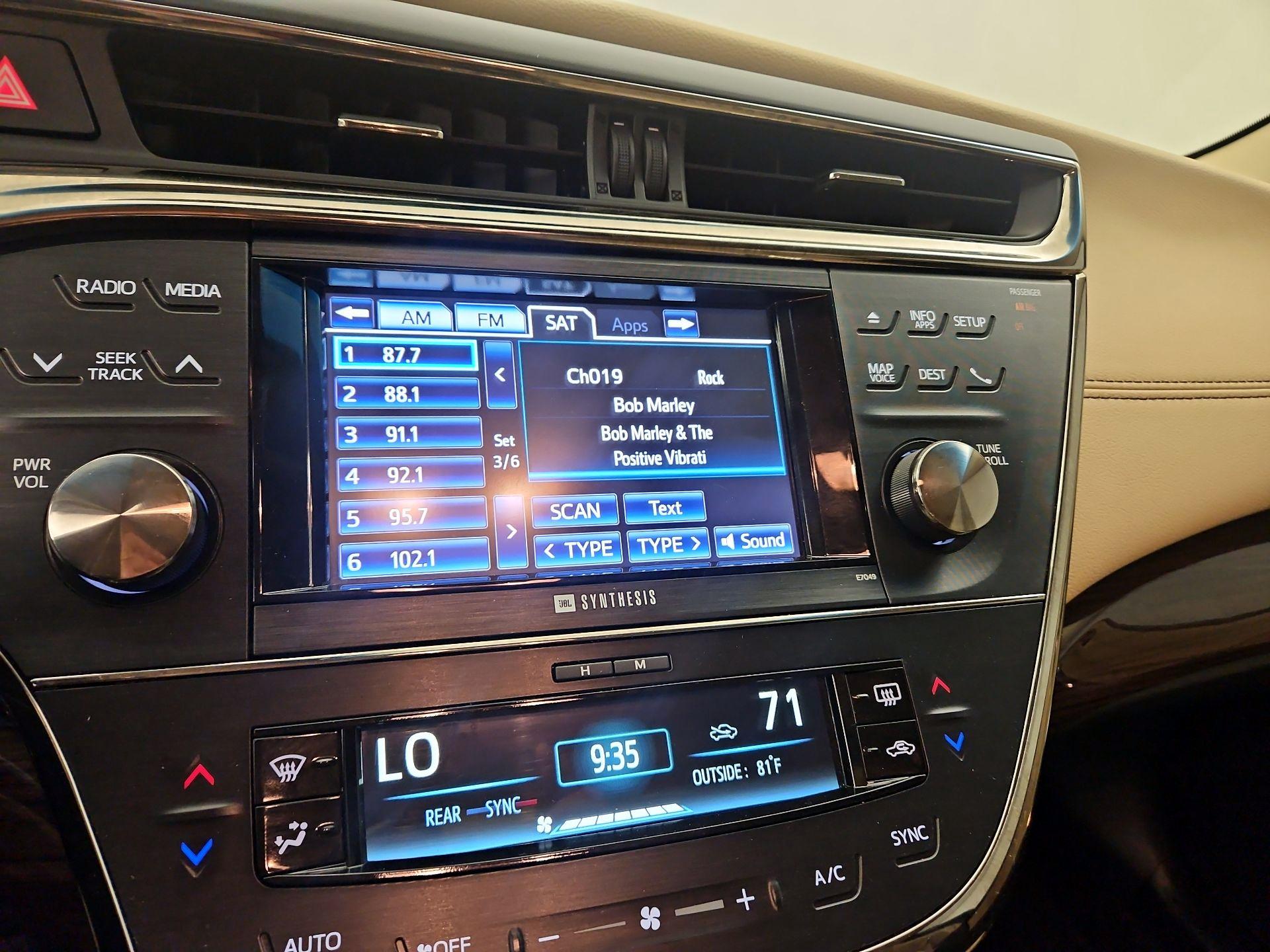 Thumbnail: 2014 Toyota Avalon - 14