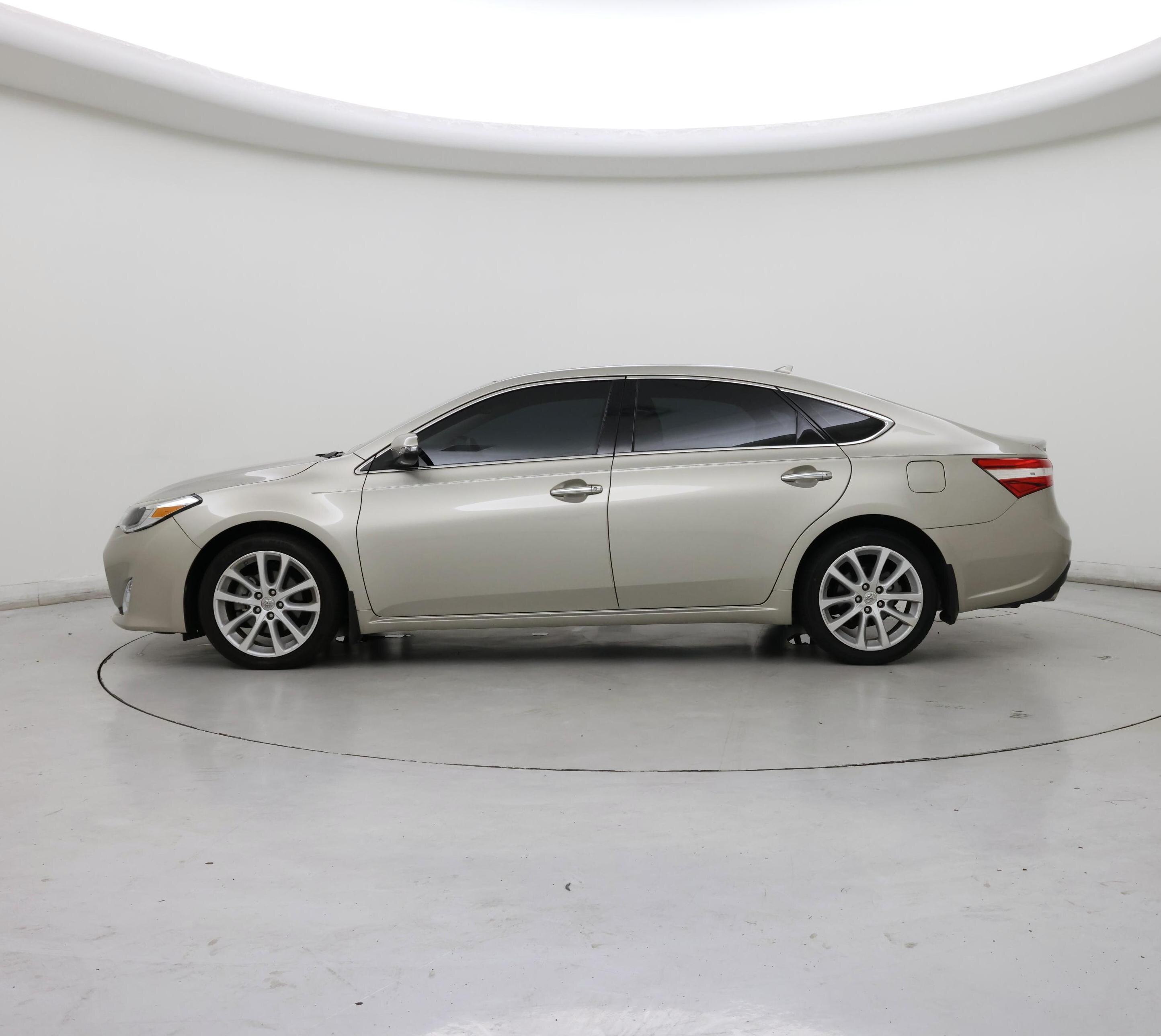 Thumbnail: 2014 Toyota Avalon - 3