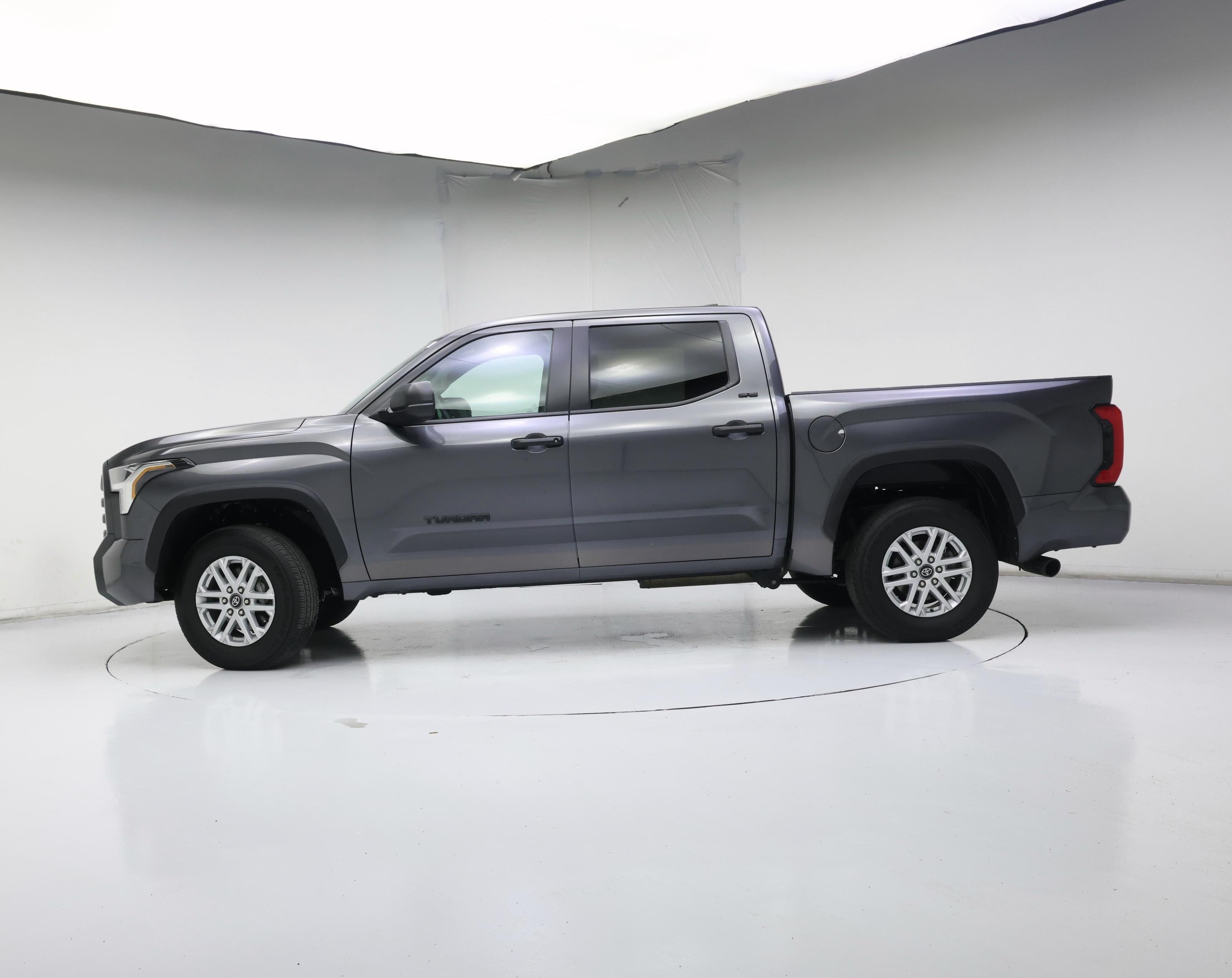 Thumbnail: 2025 Toyota Tundra - 3