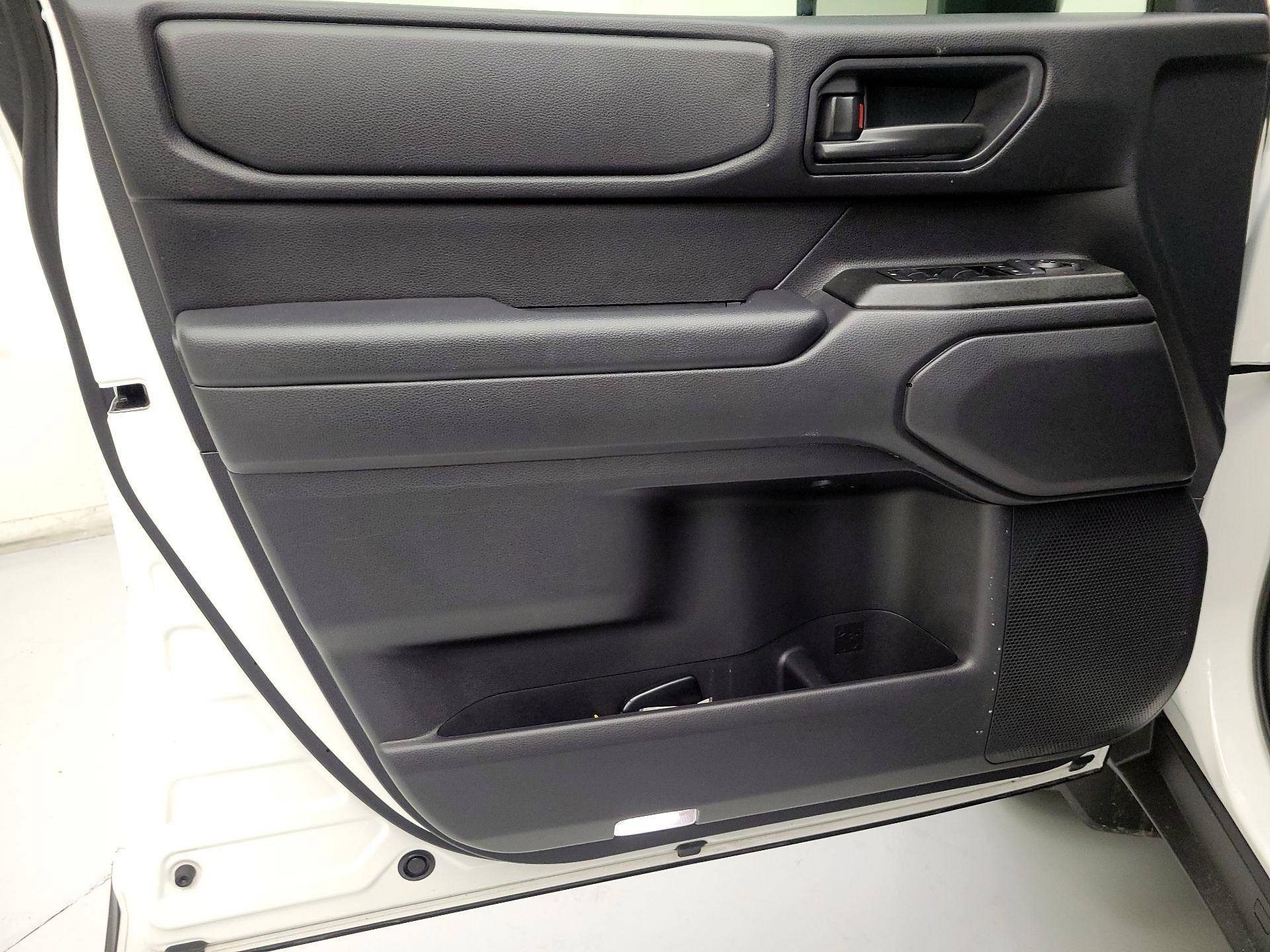 Thumbnail: 2025 Toyota Land Cruiser - 10