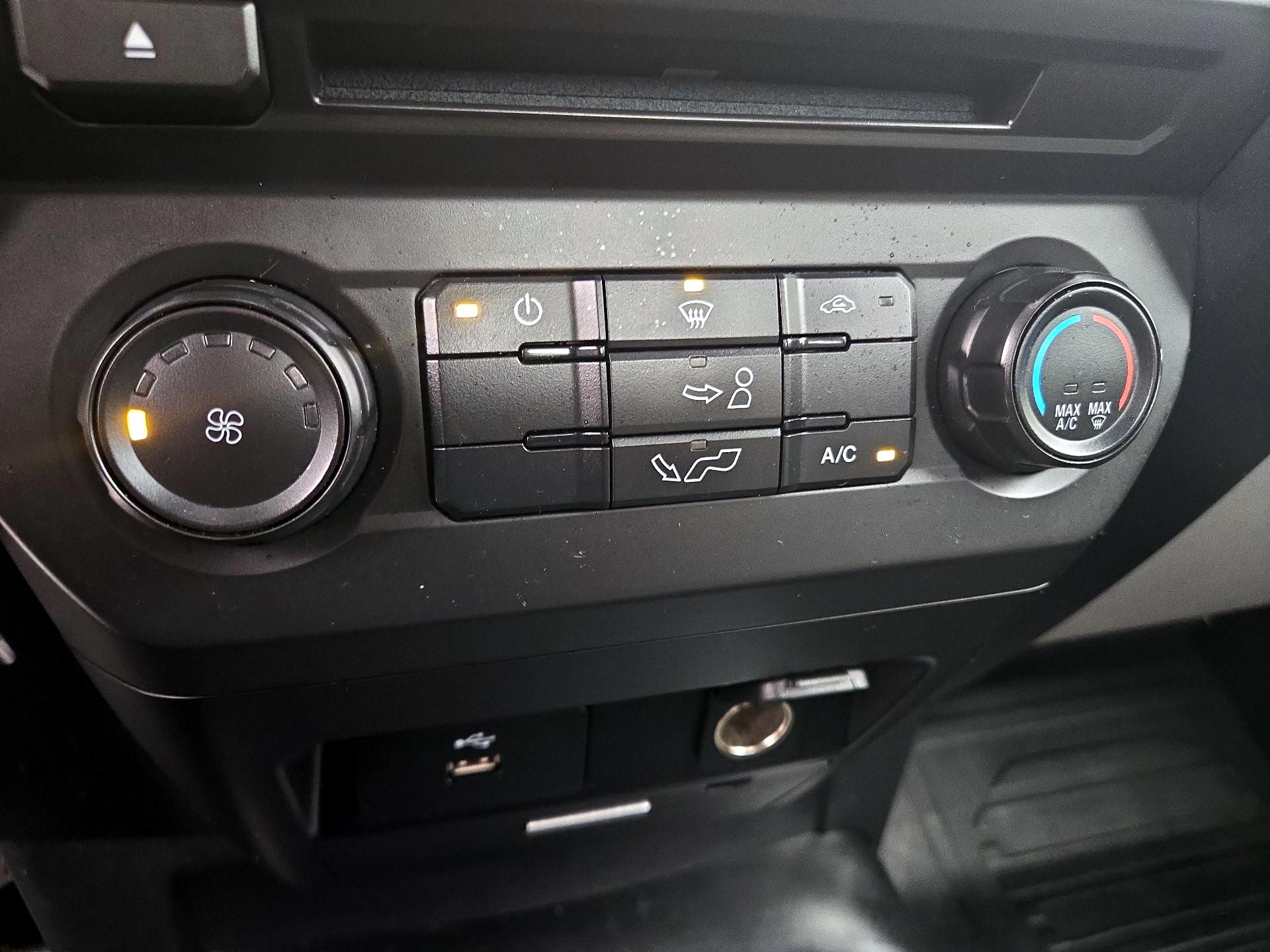 Thumbnail: 2016 Ford F-150 - 15