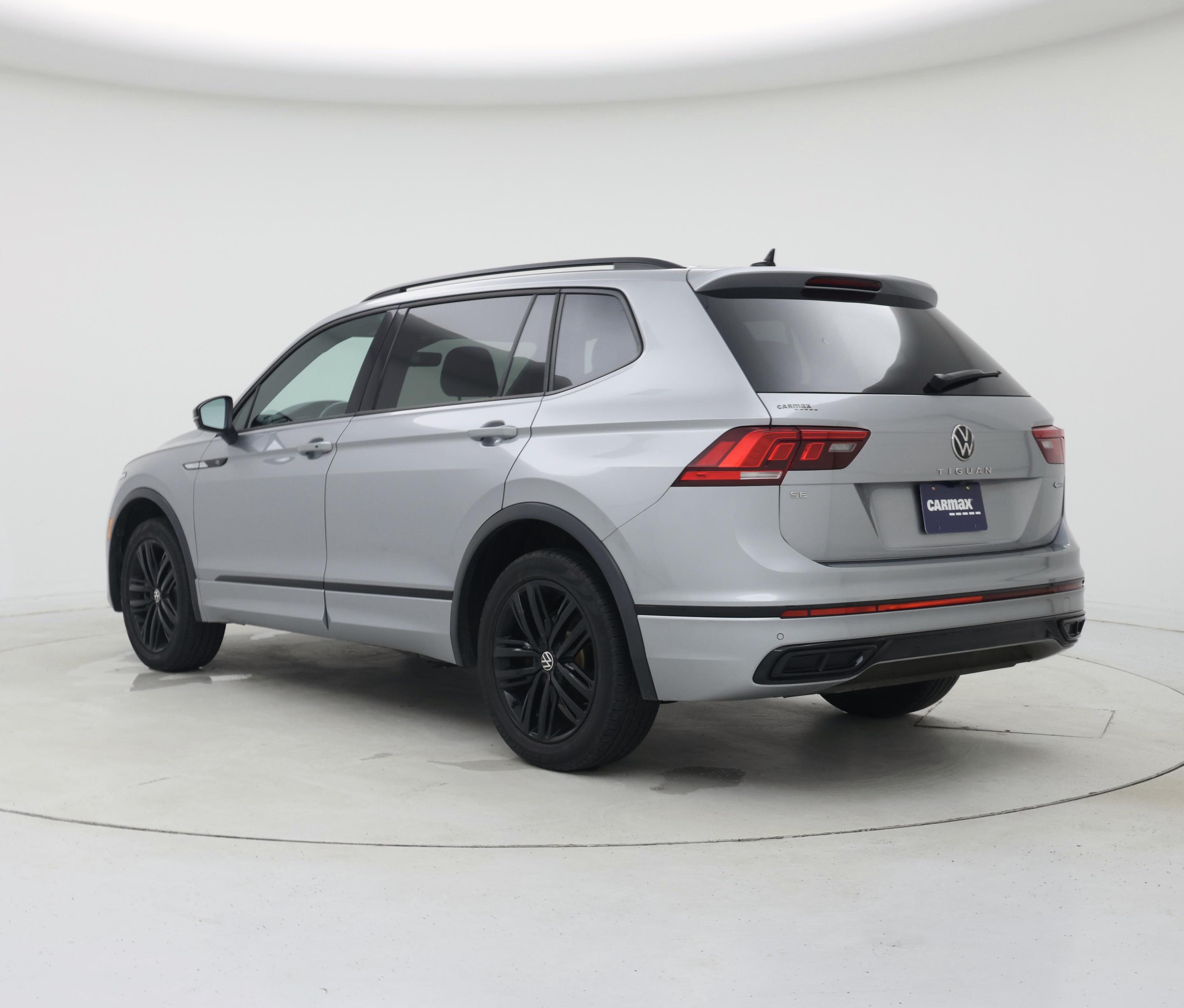 Thumbnail: 2022 Volkswagen Tiguan - 2