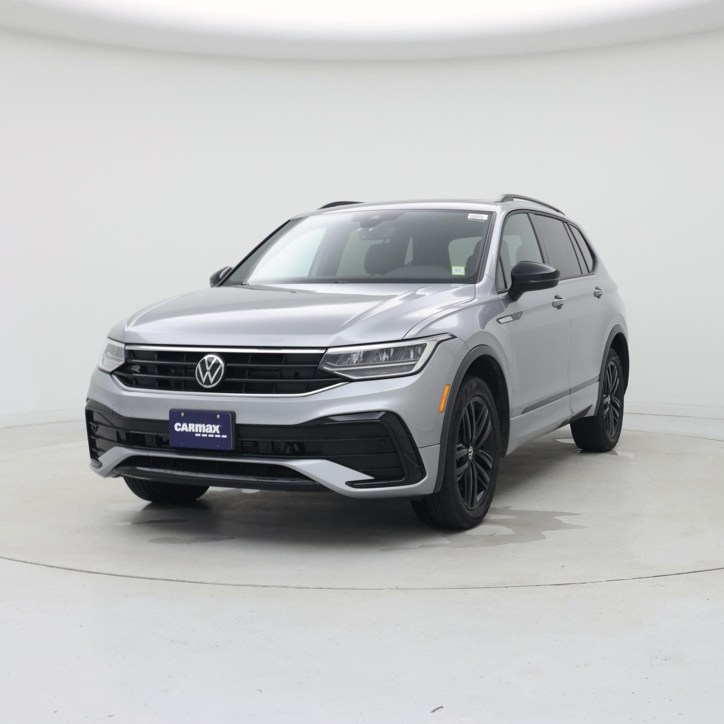 Thumbnail: 2022 Volkswagen Tiguan - 4