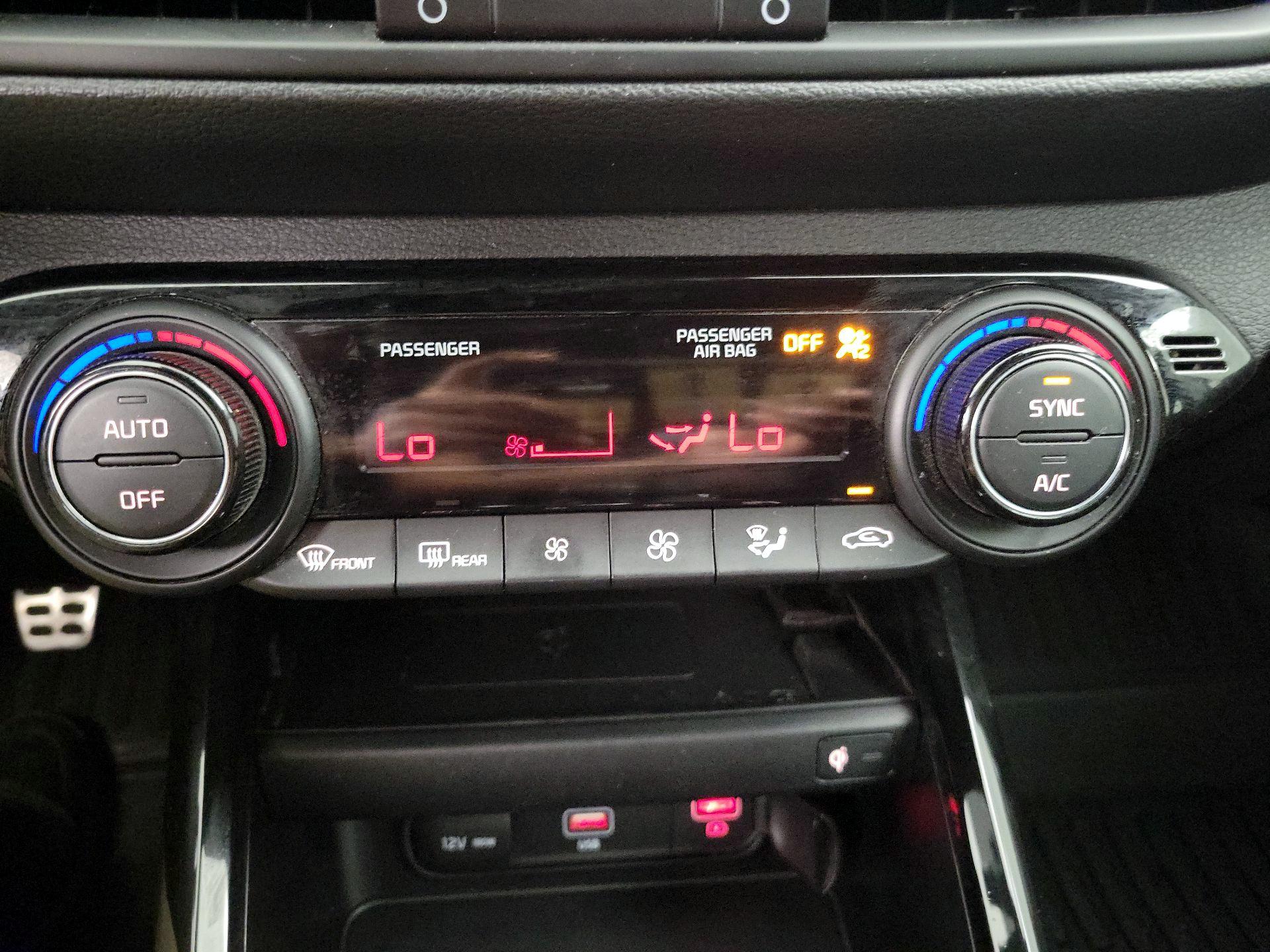 Thumbnail: 2023 Kia Forte - 16