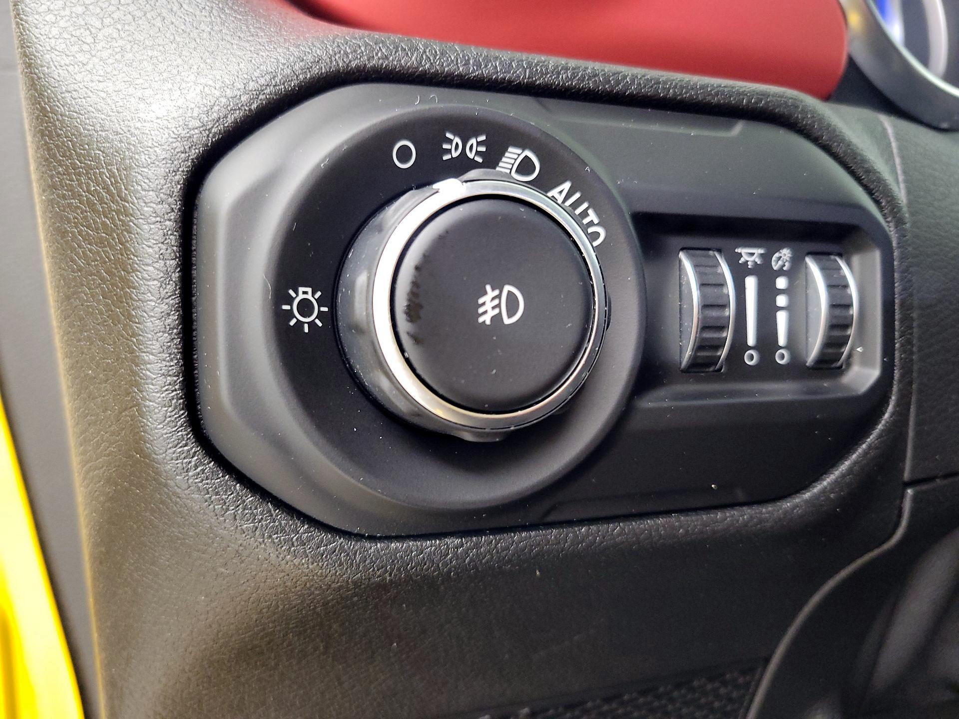 Thumbnail: 2021 Jeep Wrangler - 13