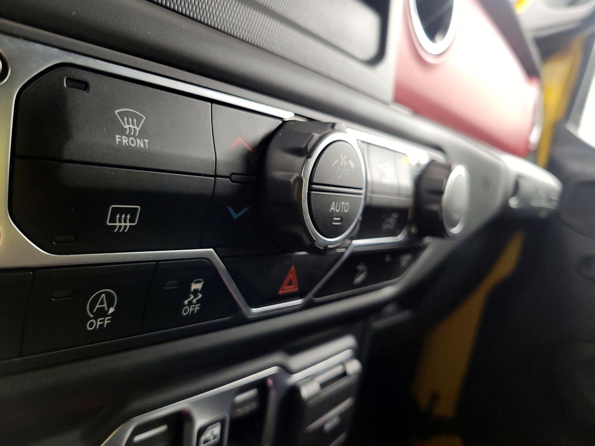 Thumbnail: 2021 Jeep Wrangler - 16