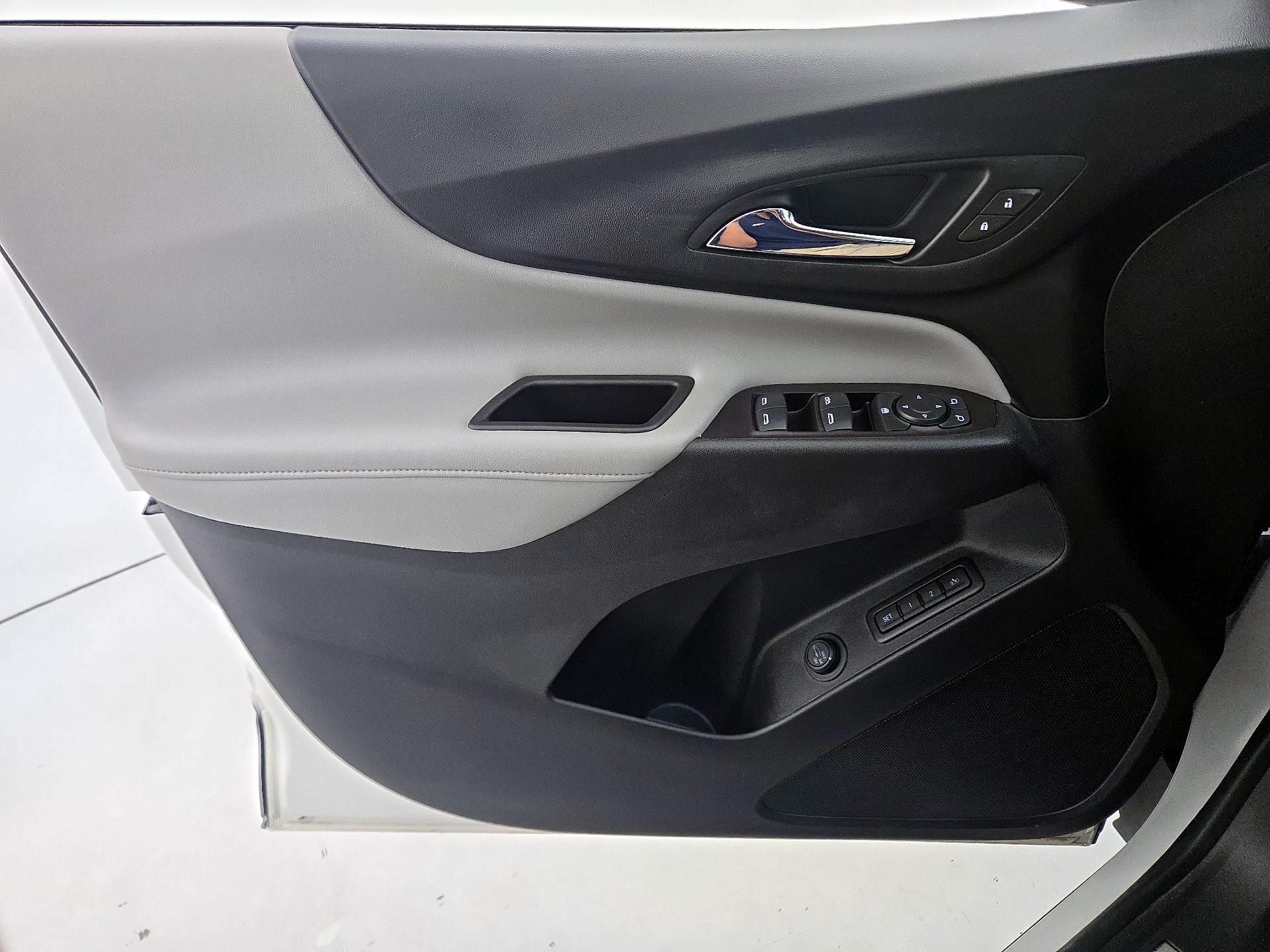 Thumbnail: 2021 Chevrolet Equinox - 12