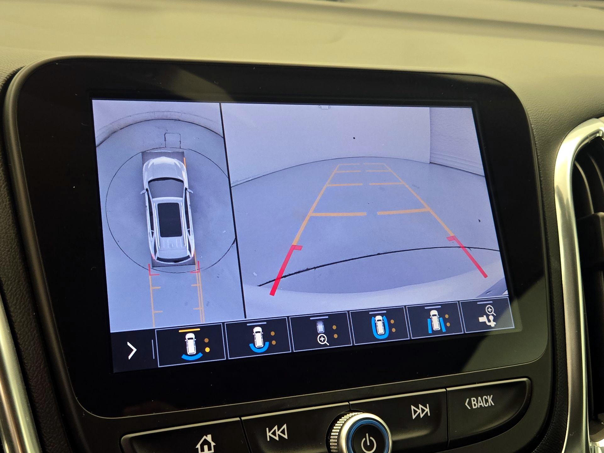 Thumbnail: 2021 Chevrolet Equinox - 14