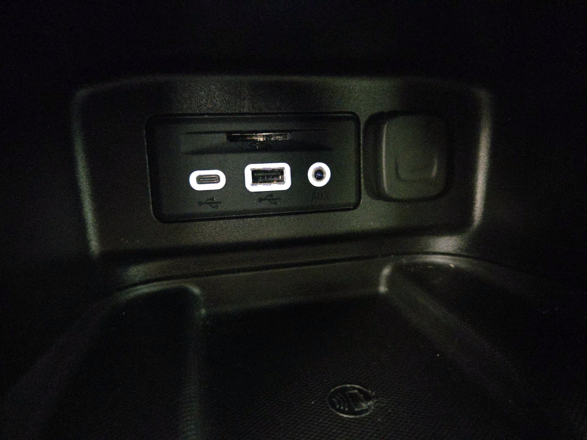 Thumbnail: 2021 Chevrolet Equinox - 18