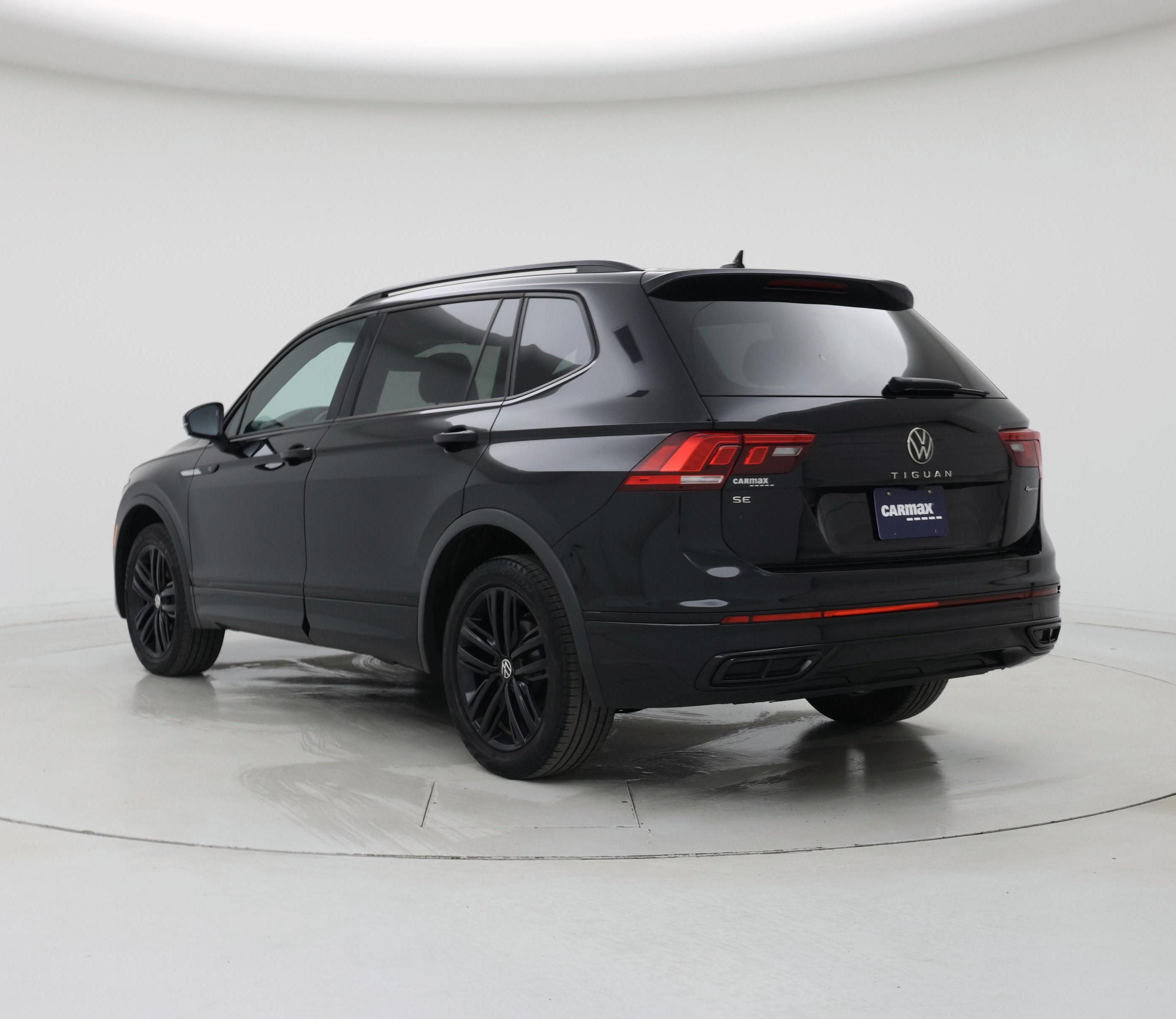 Thumbnail: 2022 Volkswagen Tiguan - 2