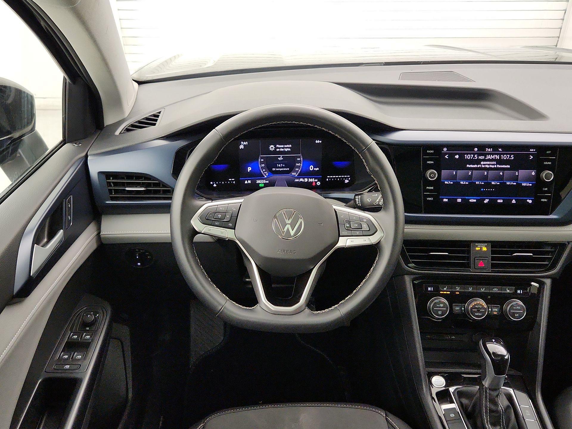 Thumbnail: 2024 Volkswagen Taos - 10