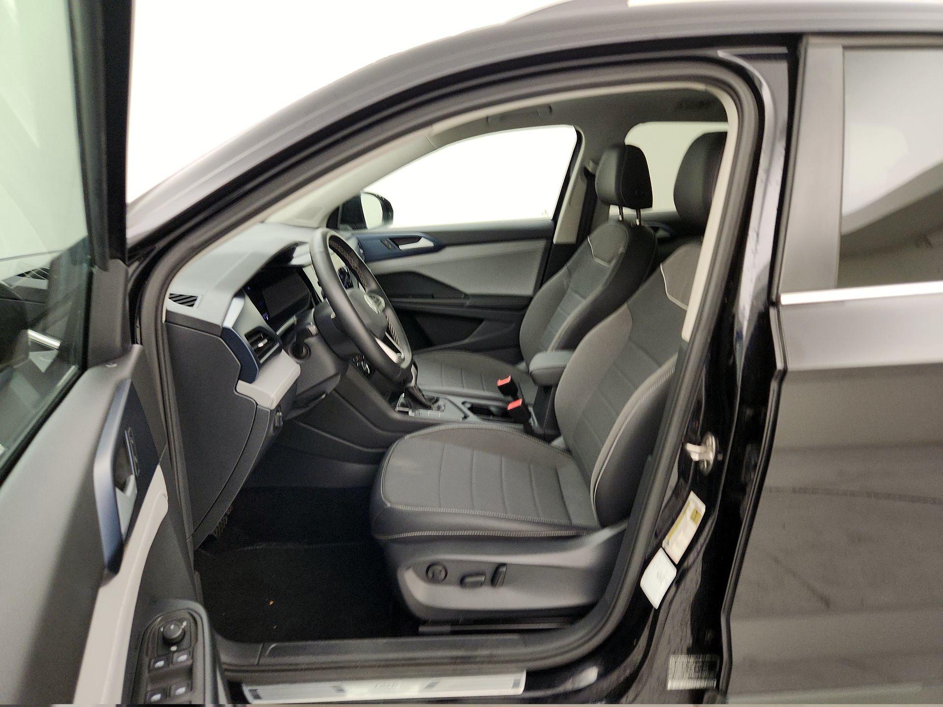 Thumbnail: 2024 Volkswagen Taos - 11