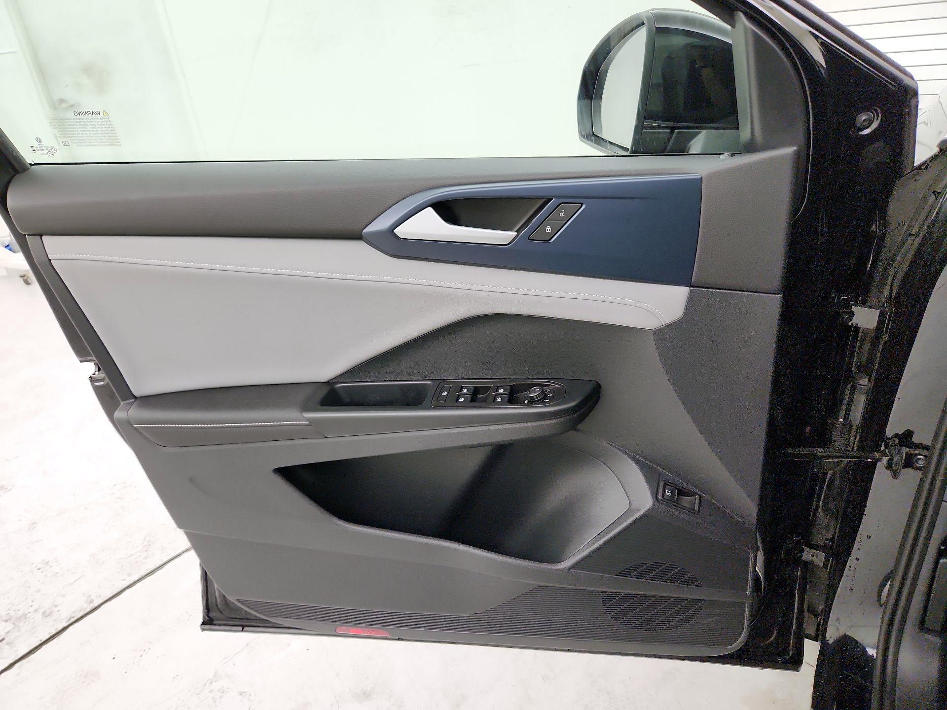 Thumbnail: 2024 Volkswagen Taos - 12