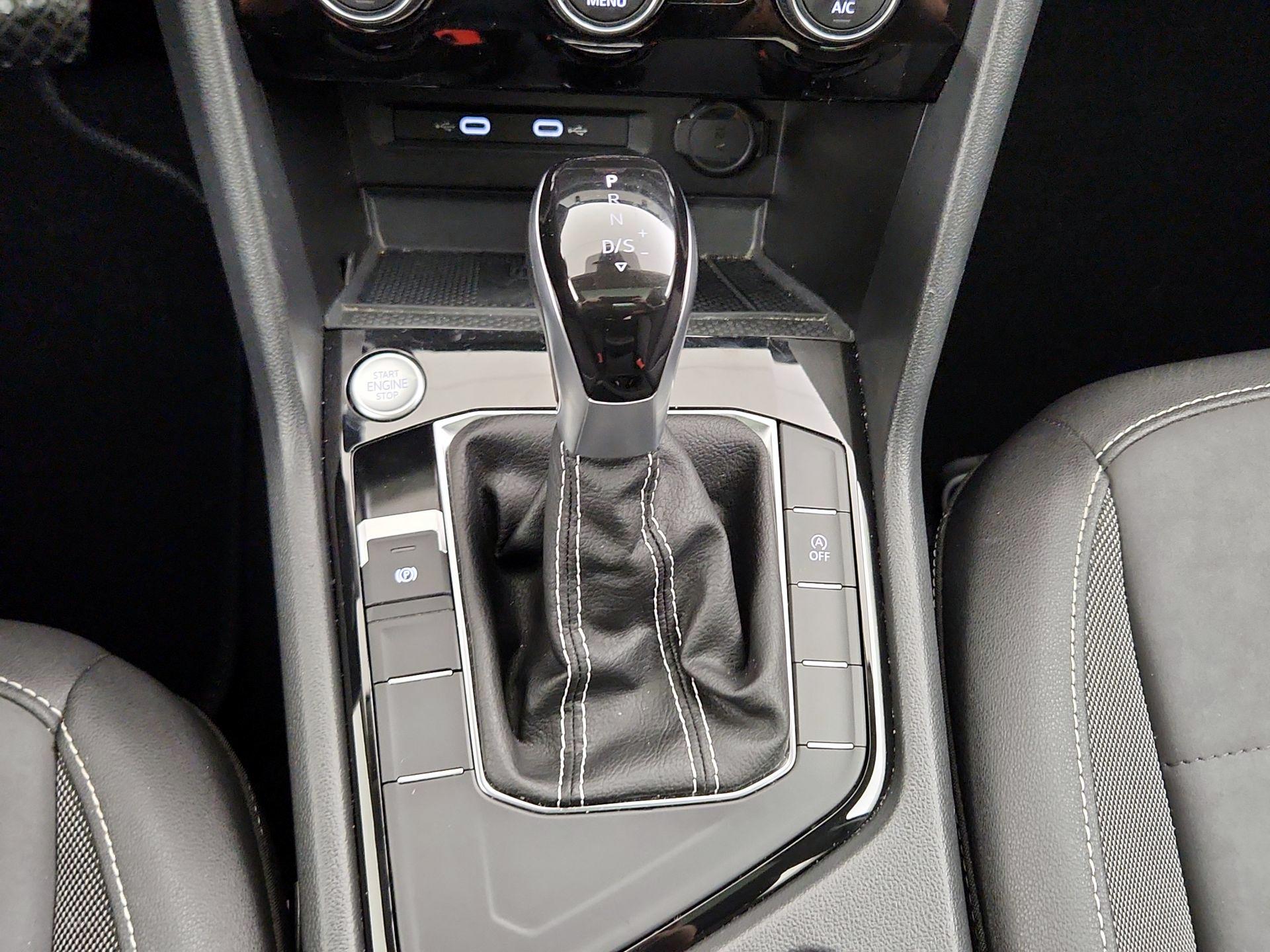 Thumbnail: 2024 Volkswagen Taos - 17