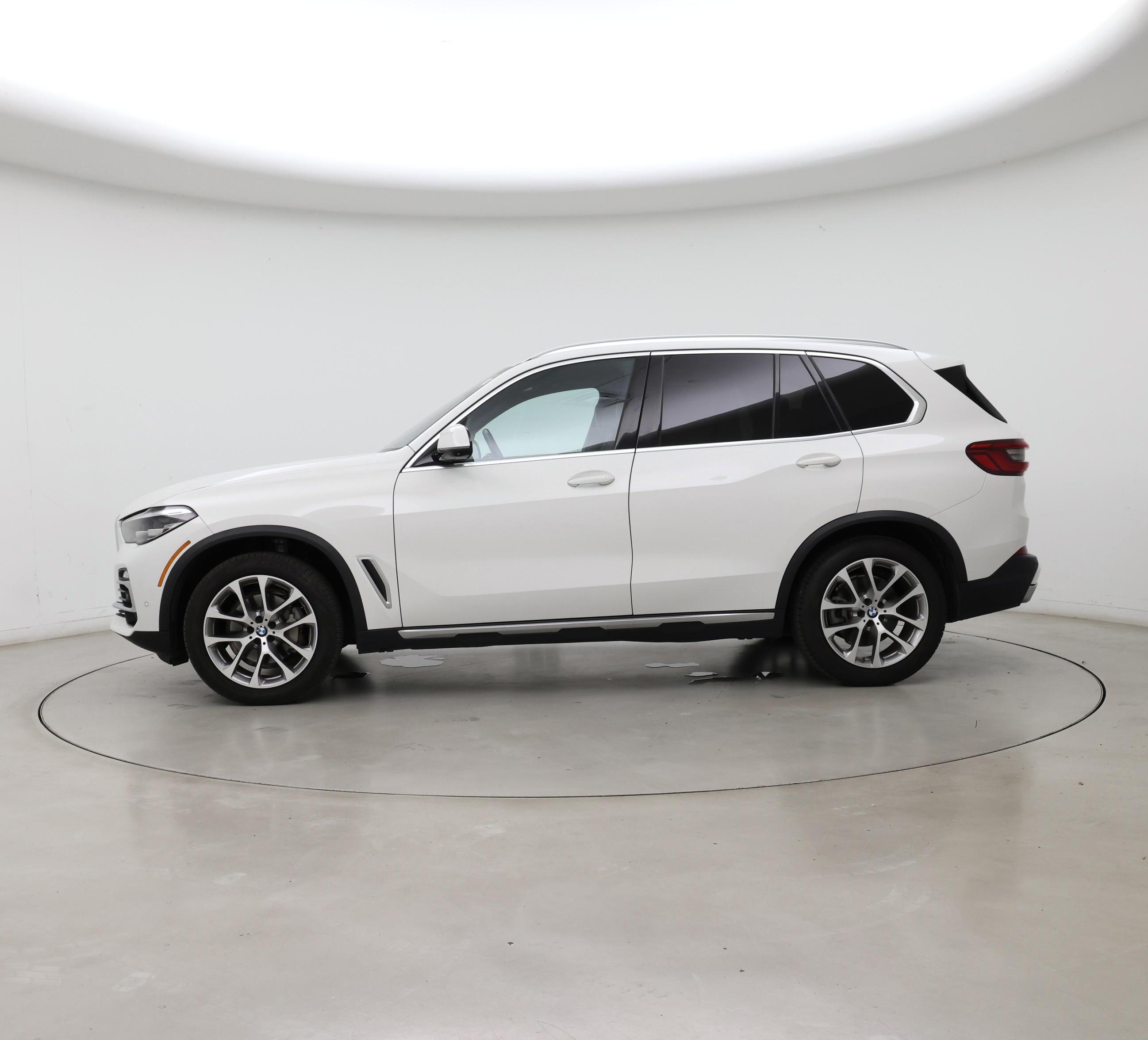 Thumbnail: 2020 BMW X5 - 3
