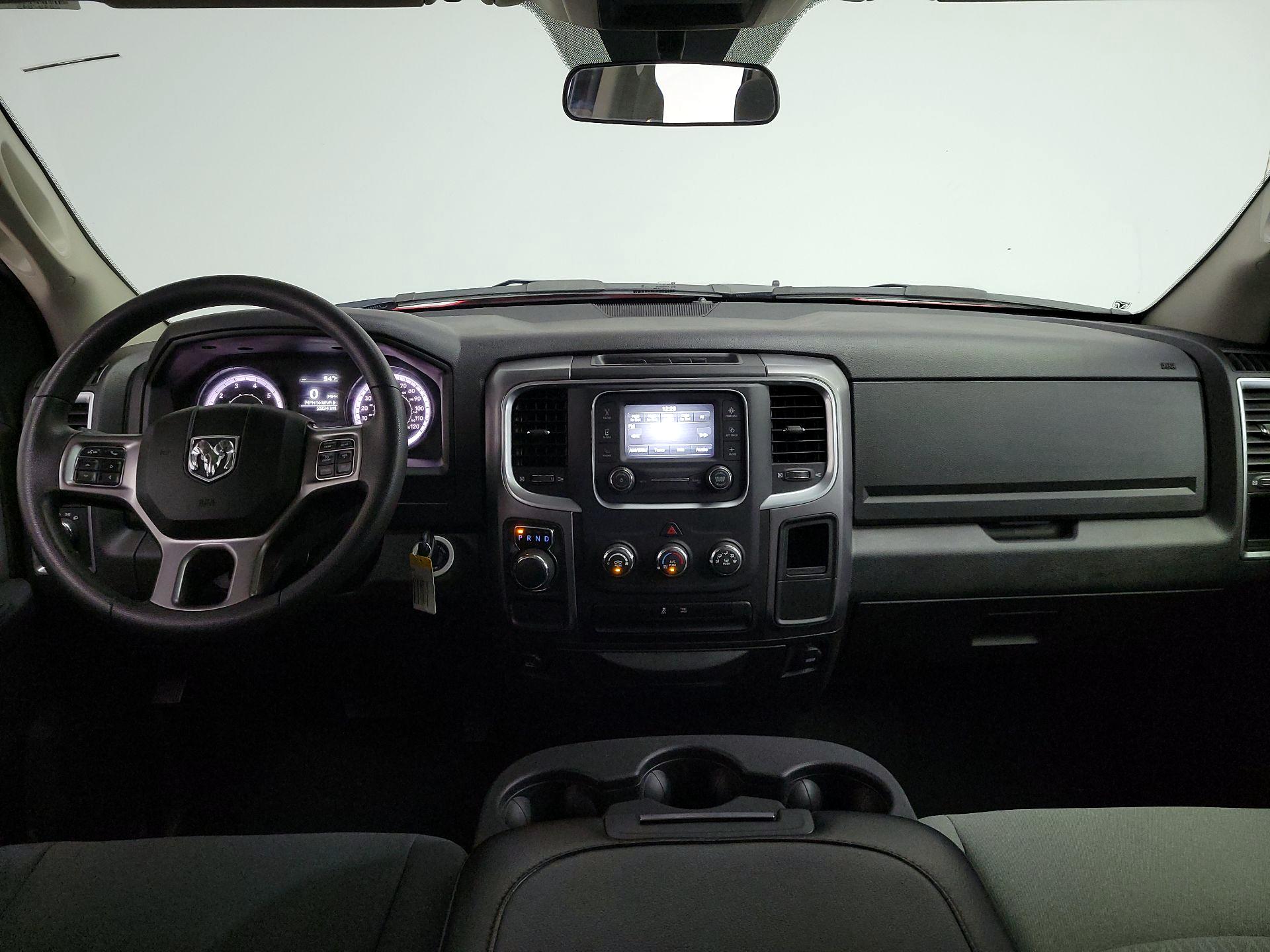 Thumbnail: 2024 RAM 1500 Classic - 9