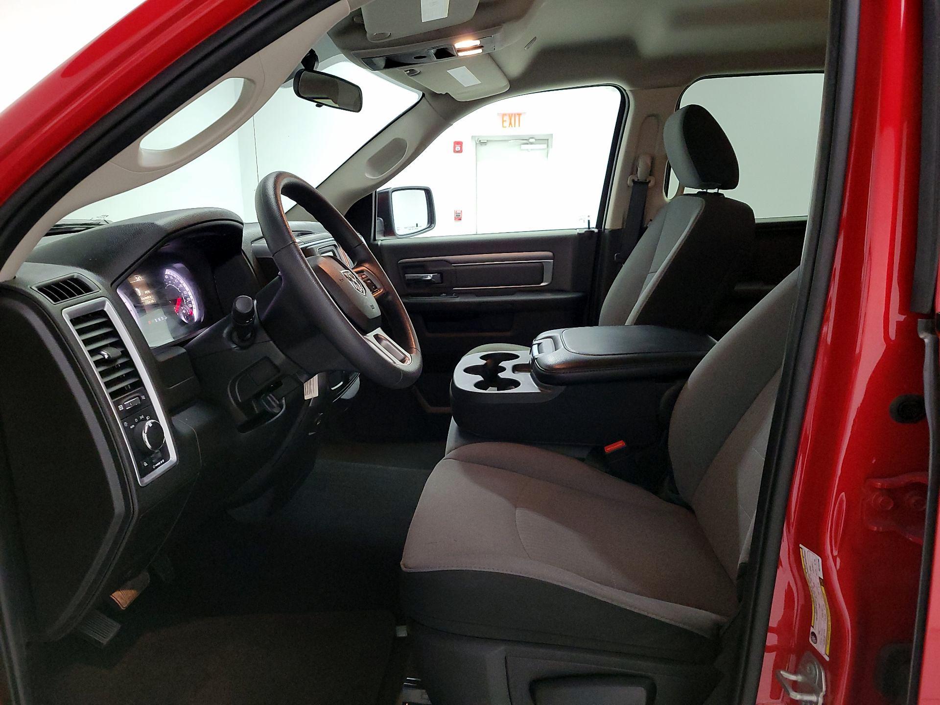 Thumbnail: 2024 RAM 1500 Classic - 11