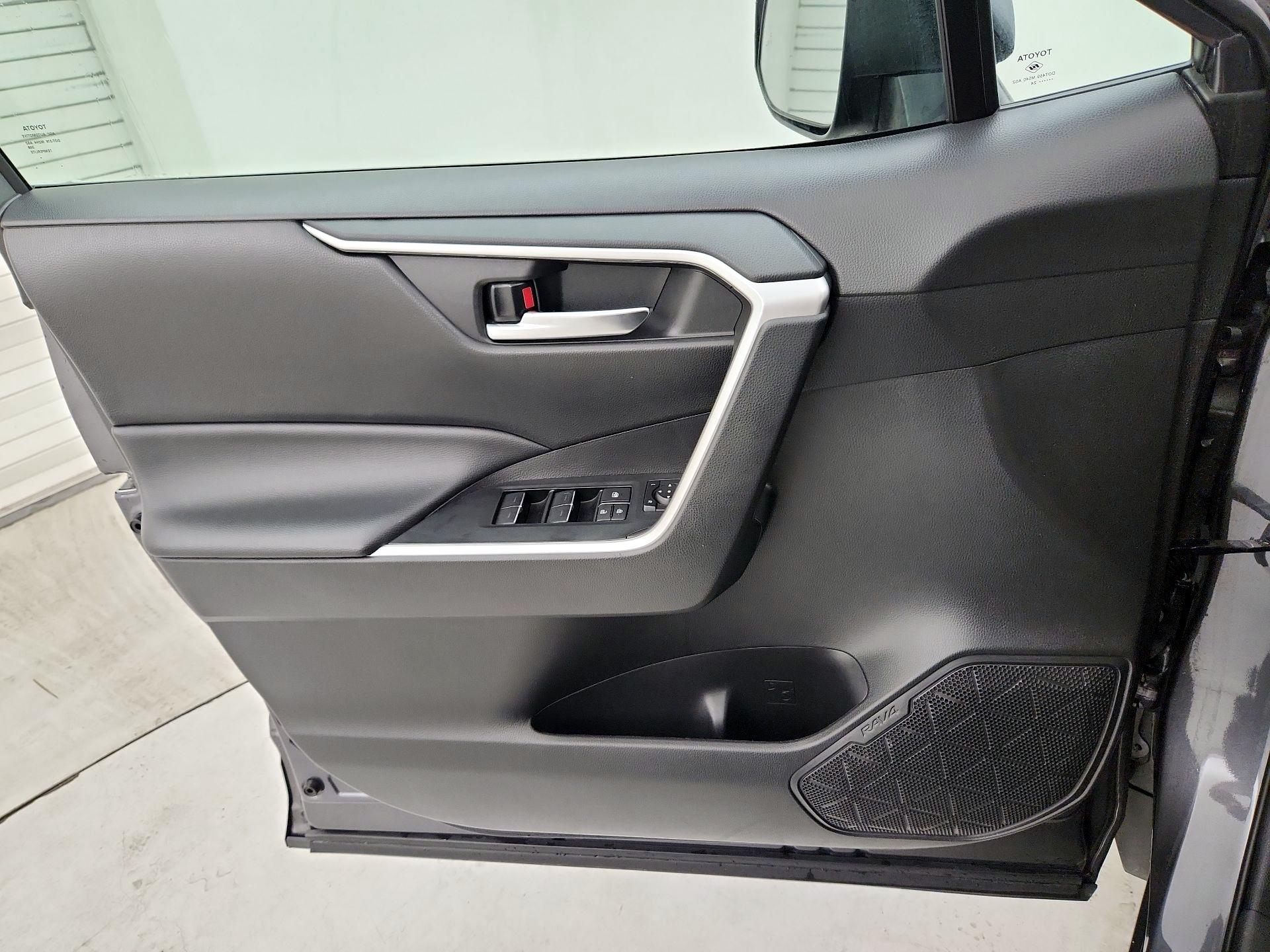 Thumbnail: 2024 Toyota RAV4 - 12