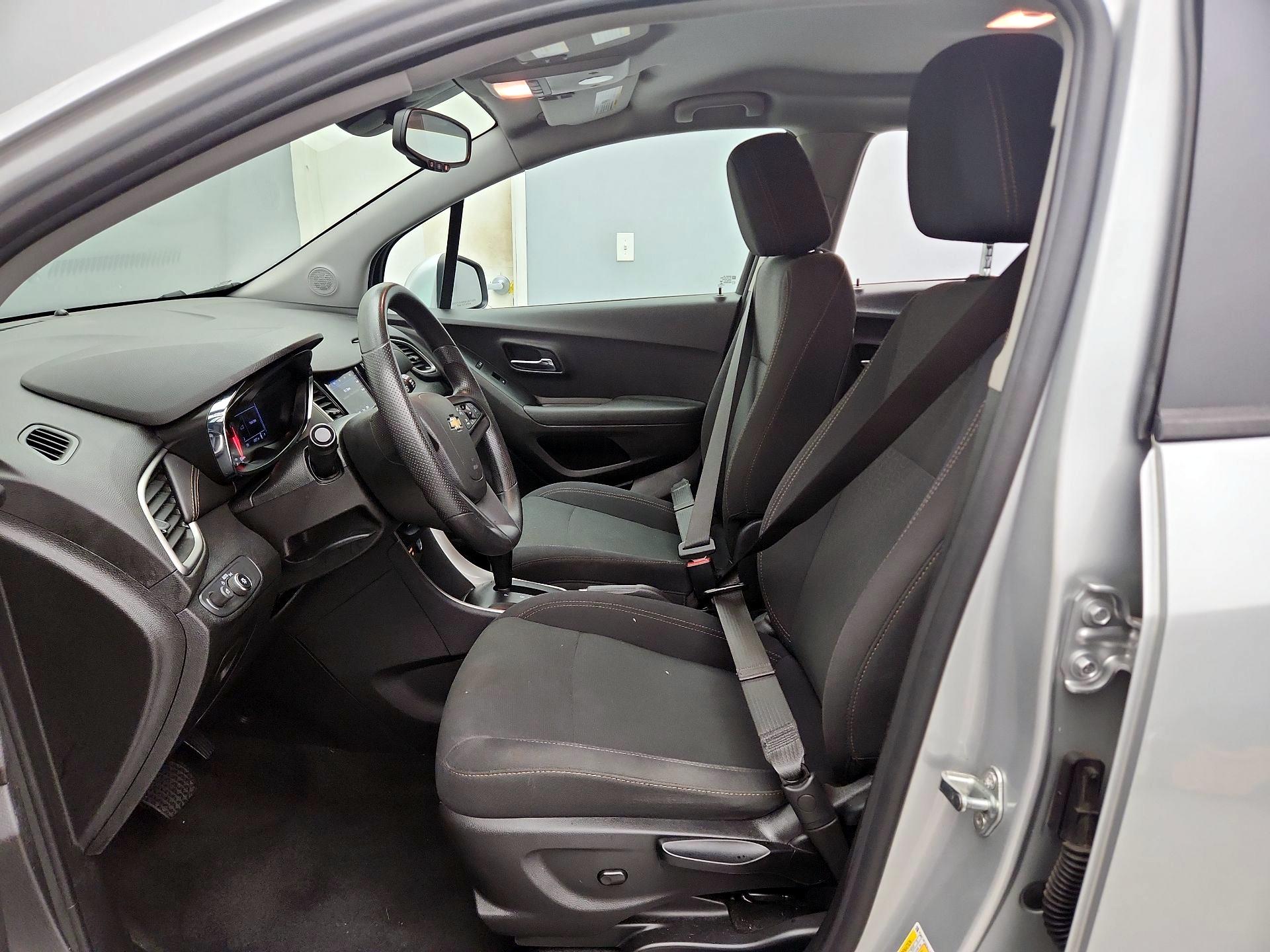 Thumbnail: 2020 Chevrolet Trax - 11