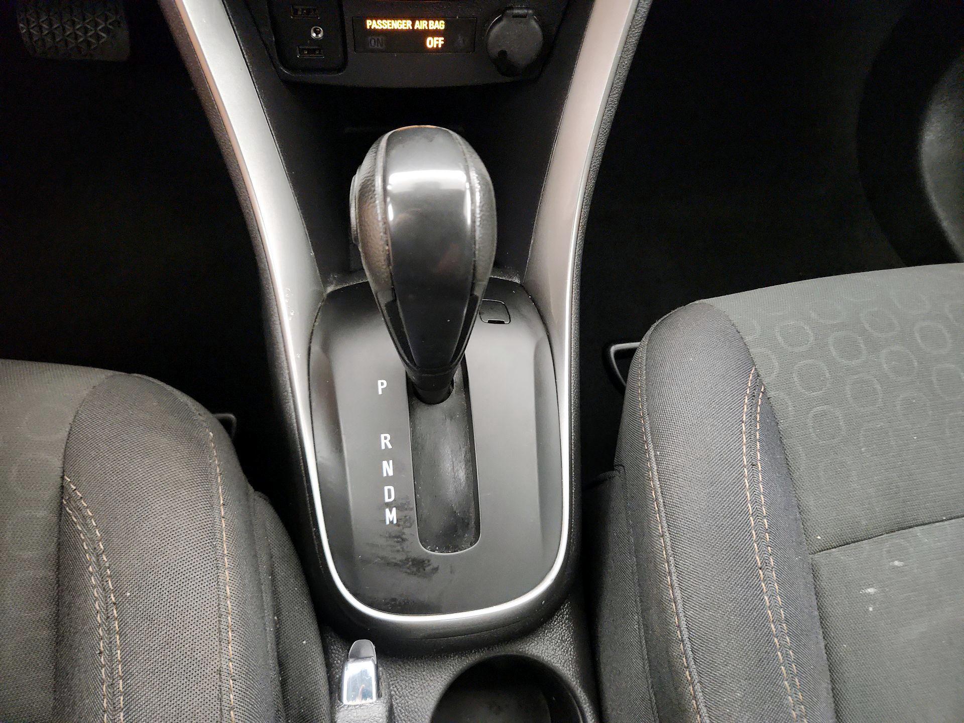 Thumbnail: 2020 Chevrolet Trax - 17