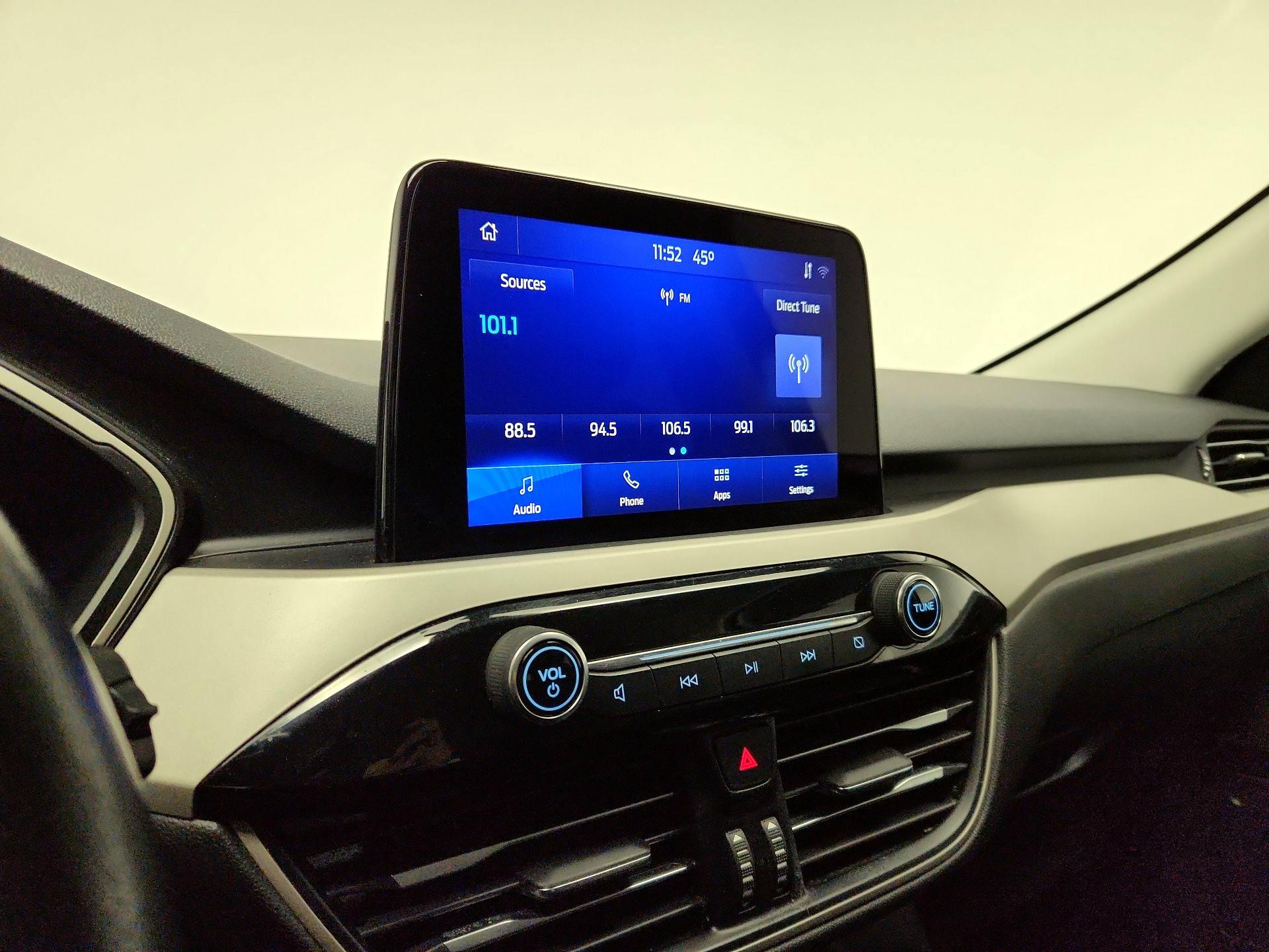 Thumbnail: 2021 Ford Escape - 15