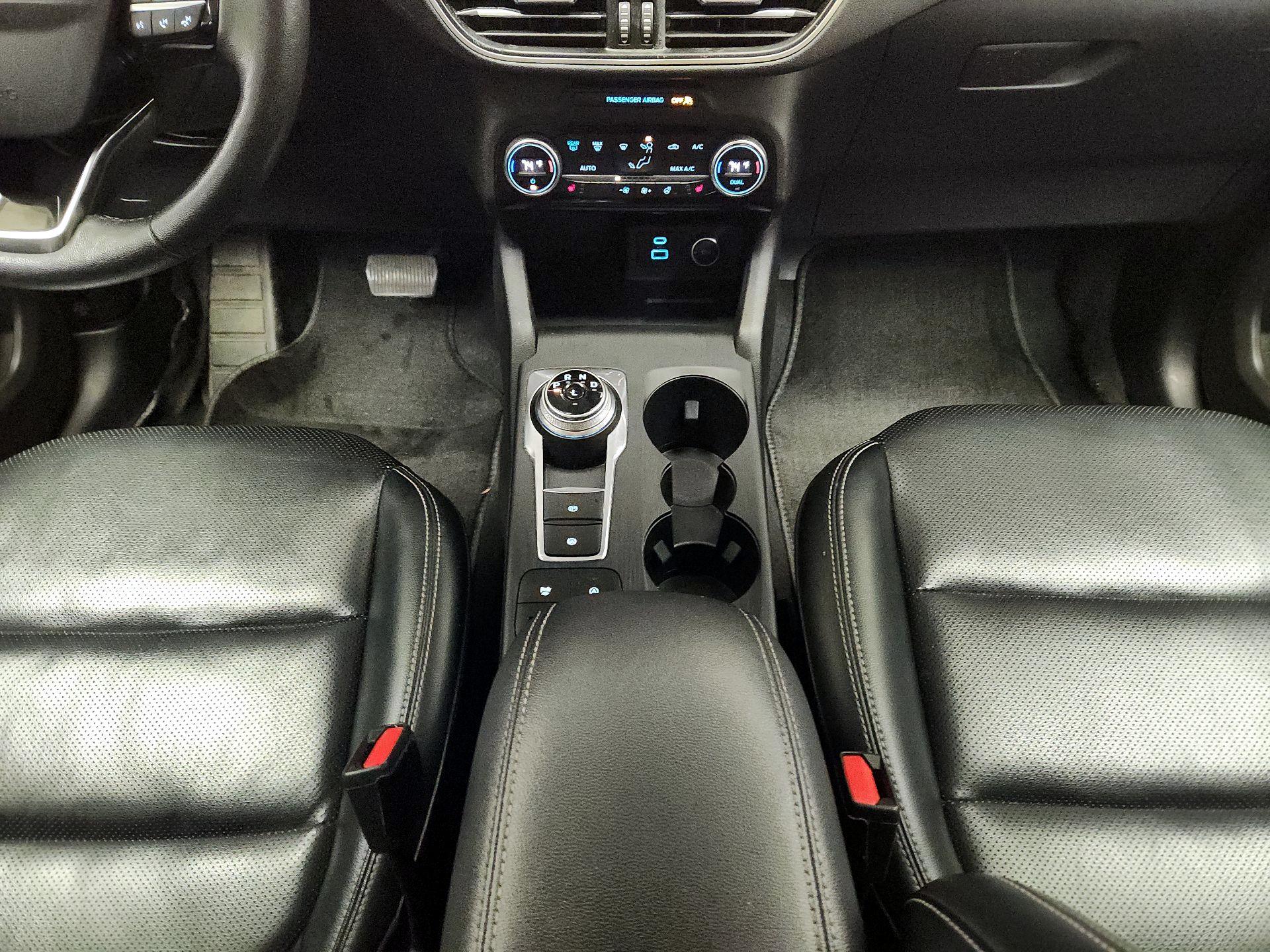 Thumbnail: 2021 Ford Escape - 17