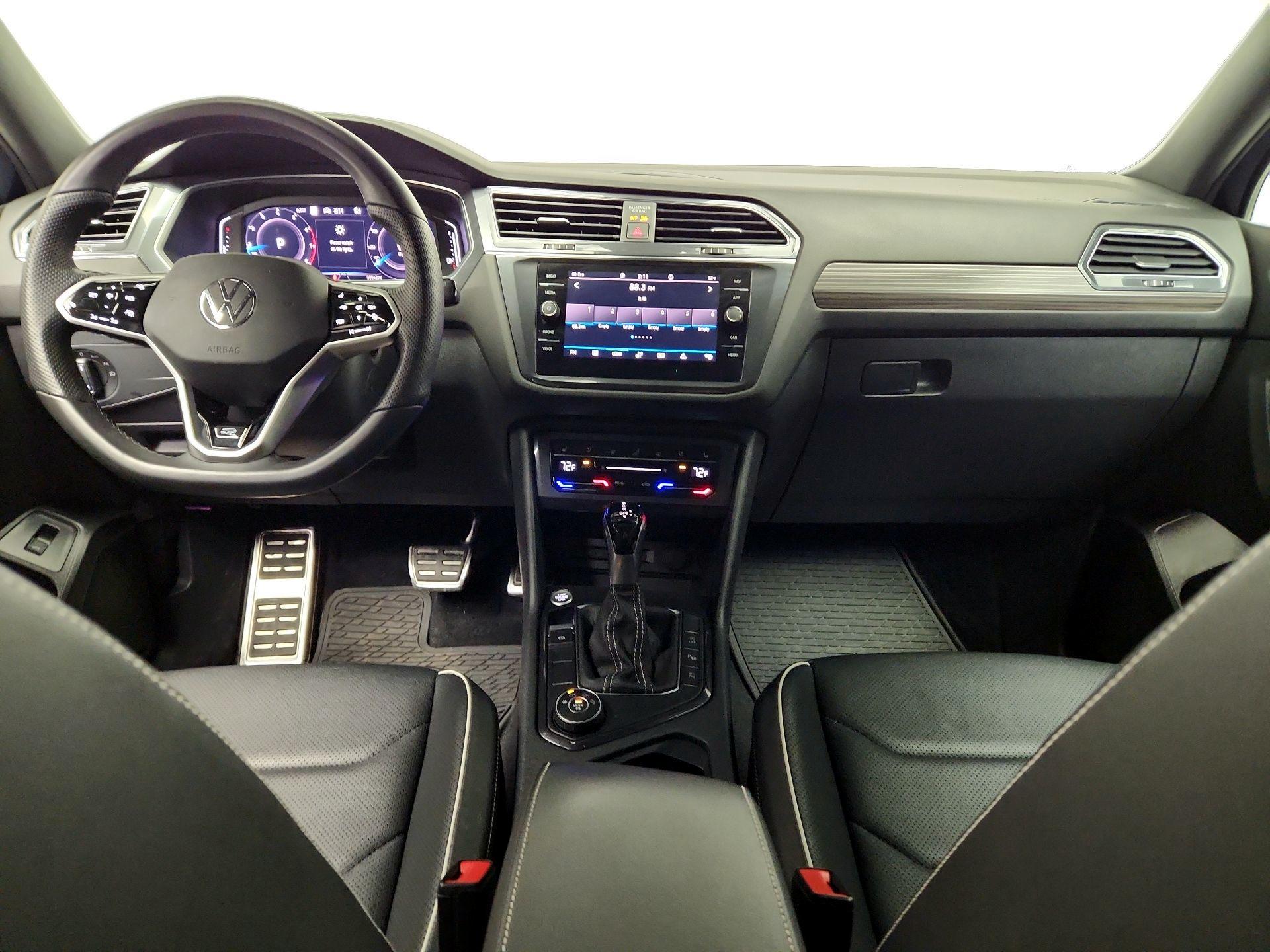 Thumbnail: 2022 Volkswagen Tiguan - 9