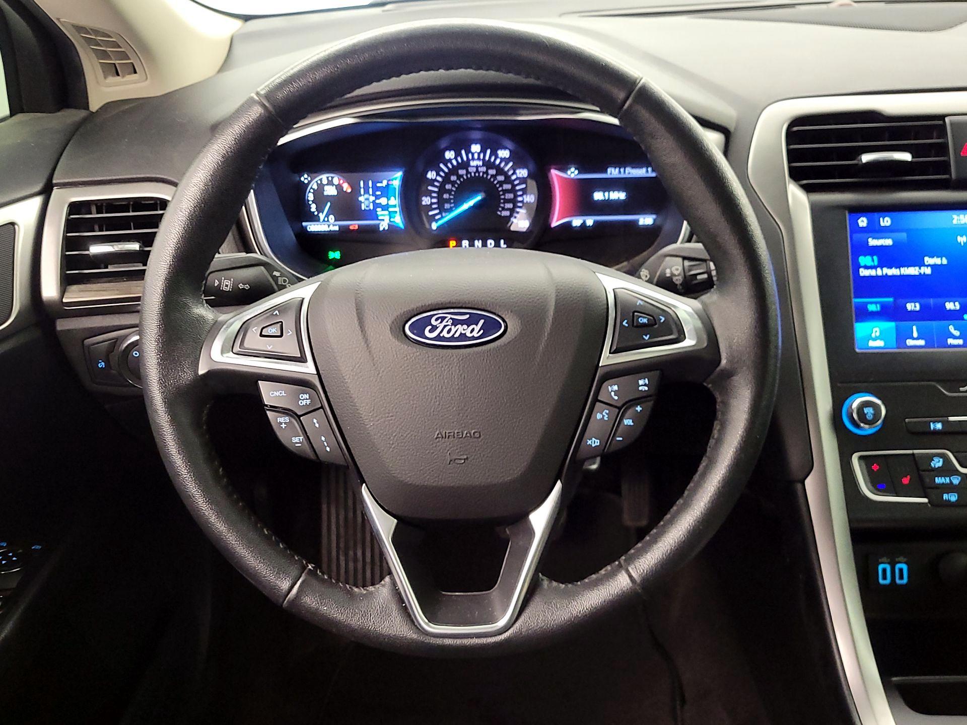 Thumbnail: 2020 Ford Fusion - 10