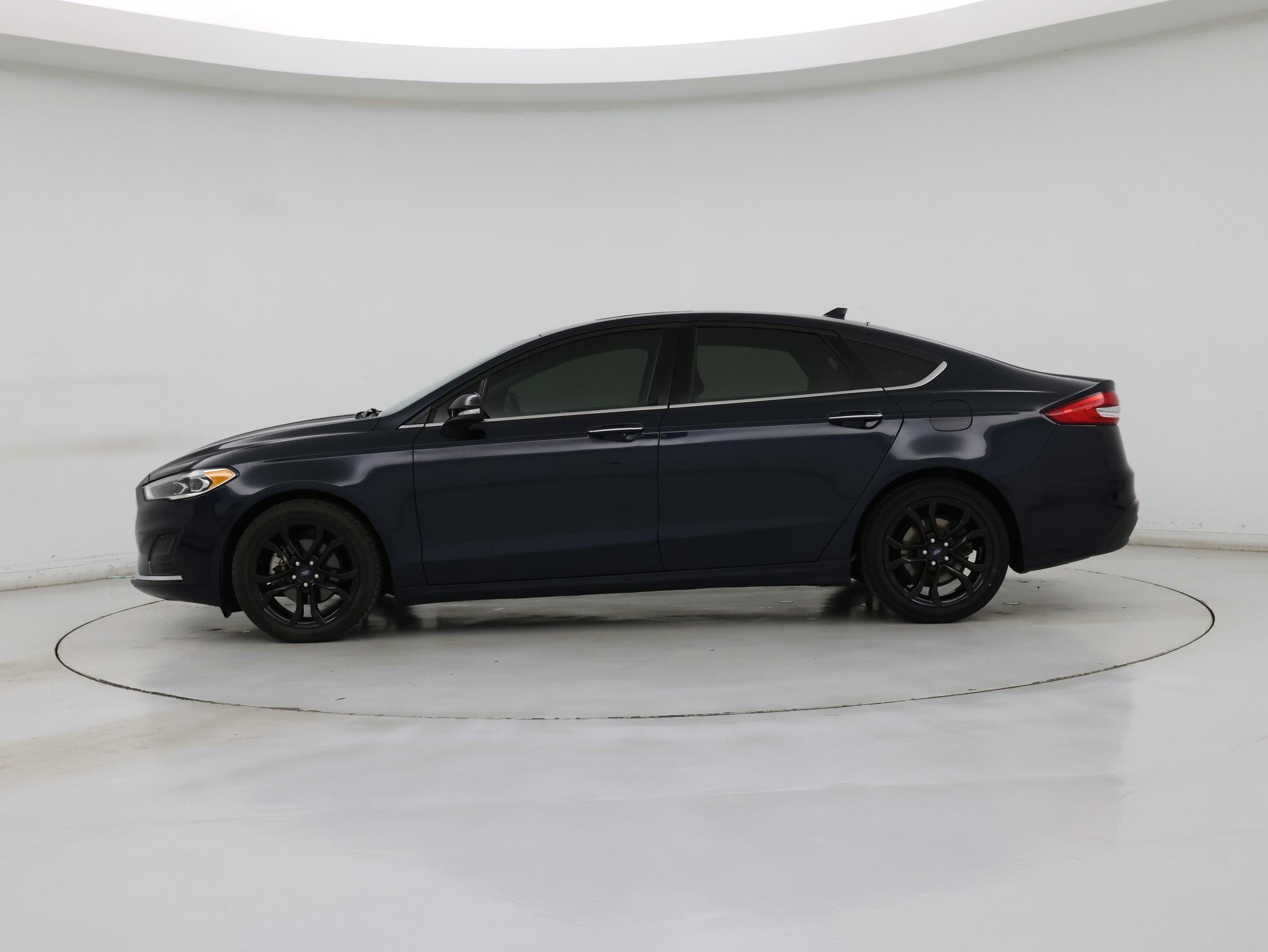 Thumbnail: 2020 Ford Fusion - 3