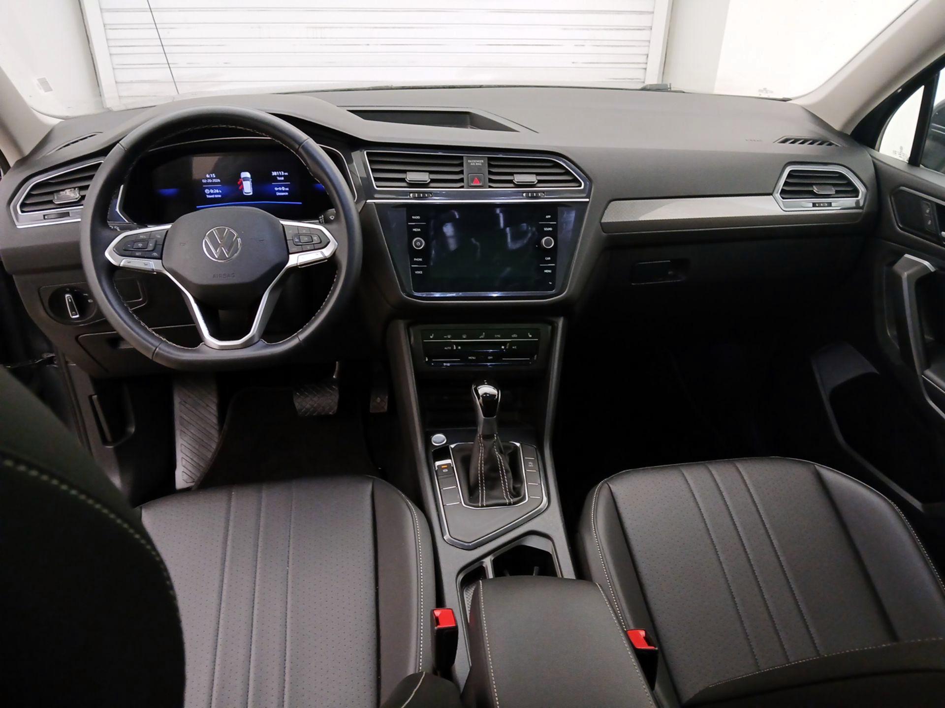 Thumbnail: 2024 Volkswagen Tiguan - 9