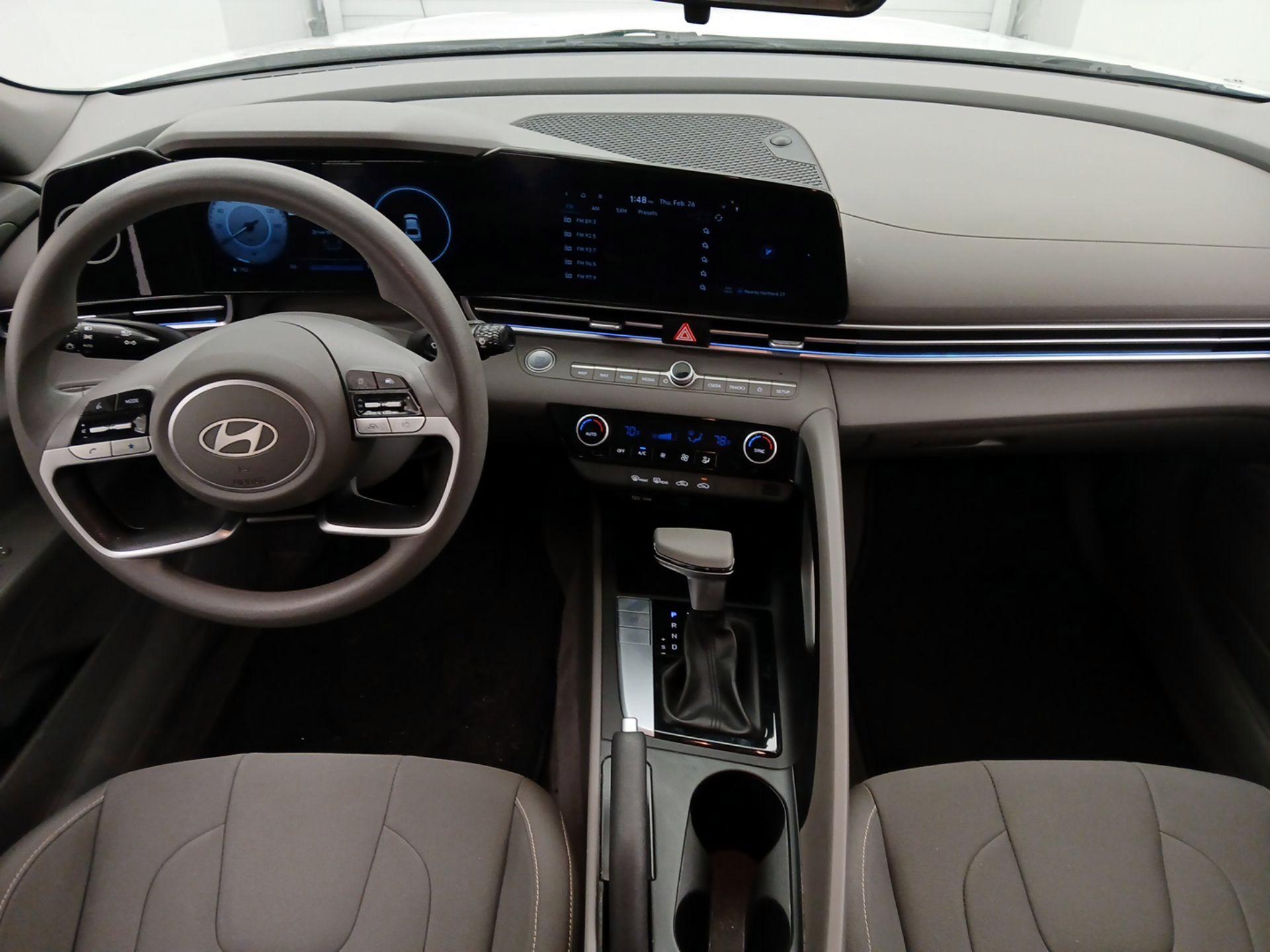 Thumbnail: 2024 Hyundai Elantra - 9