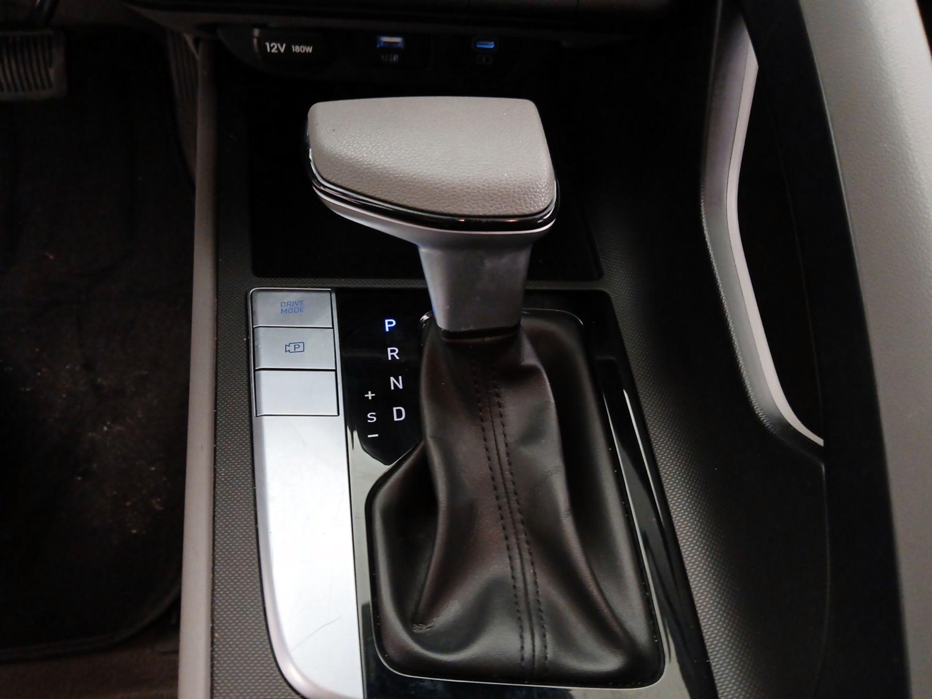 Thumbnail: 2024 Hyundai Elantra - 17