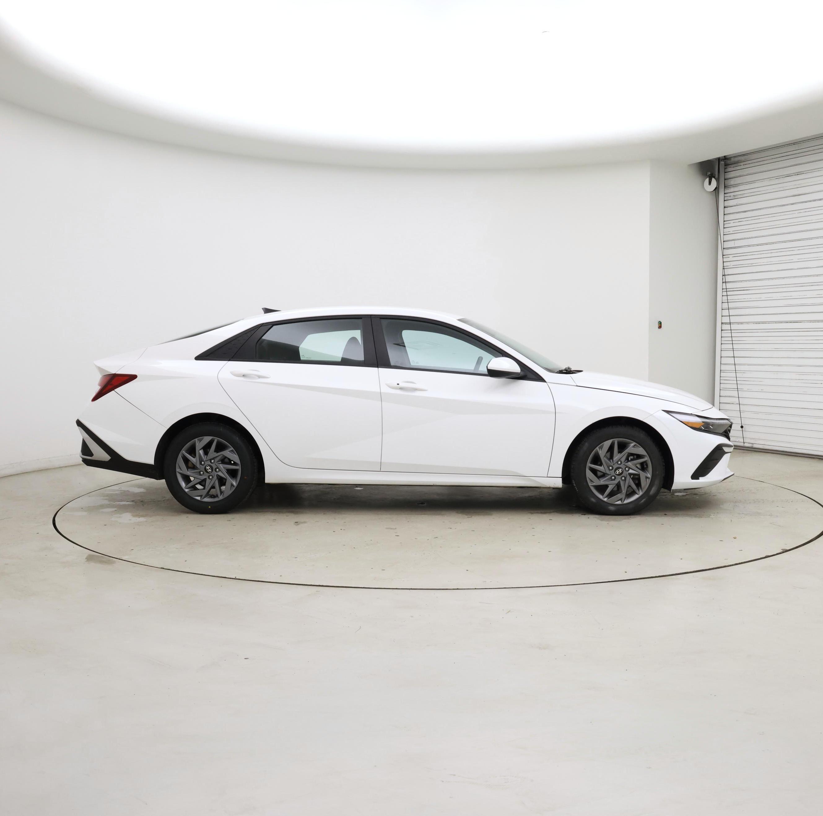 Thumbnail: 2024 Hyundai Elantra - 7