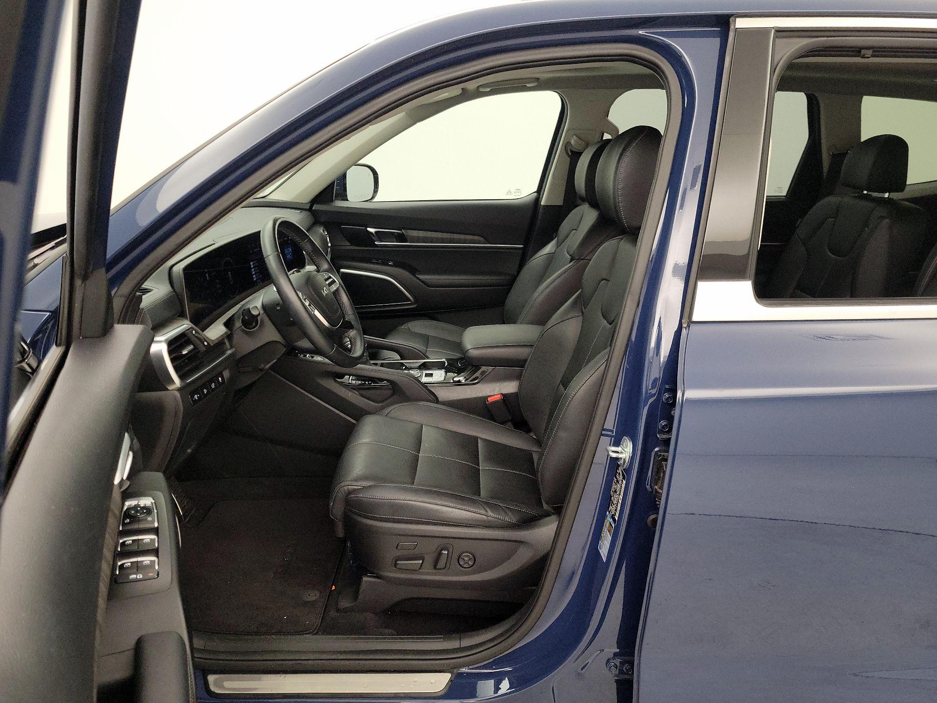 Thumbnail: 2023 Kia Telluride - 11