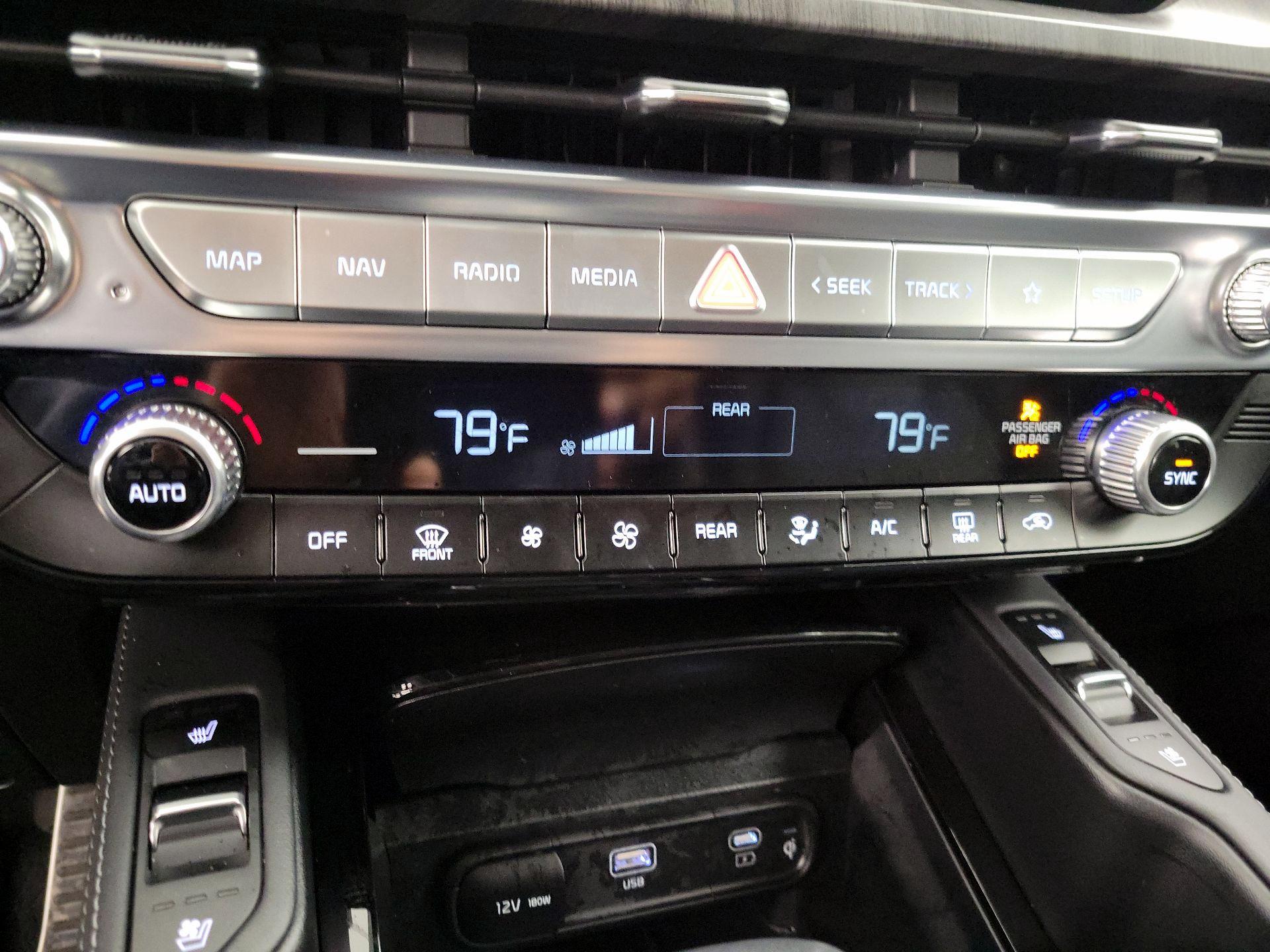 Thumbnail: 2023 Kia Telluride - 16