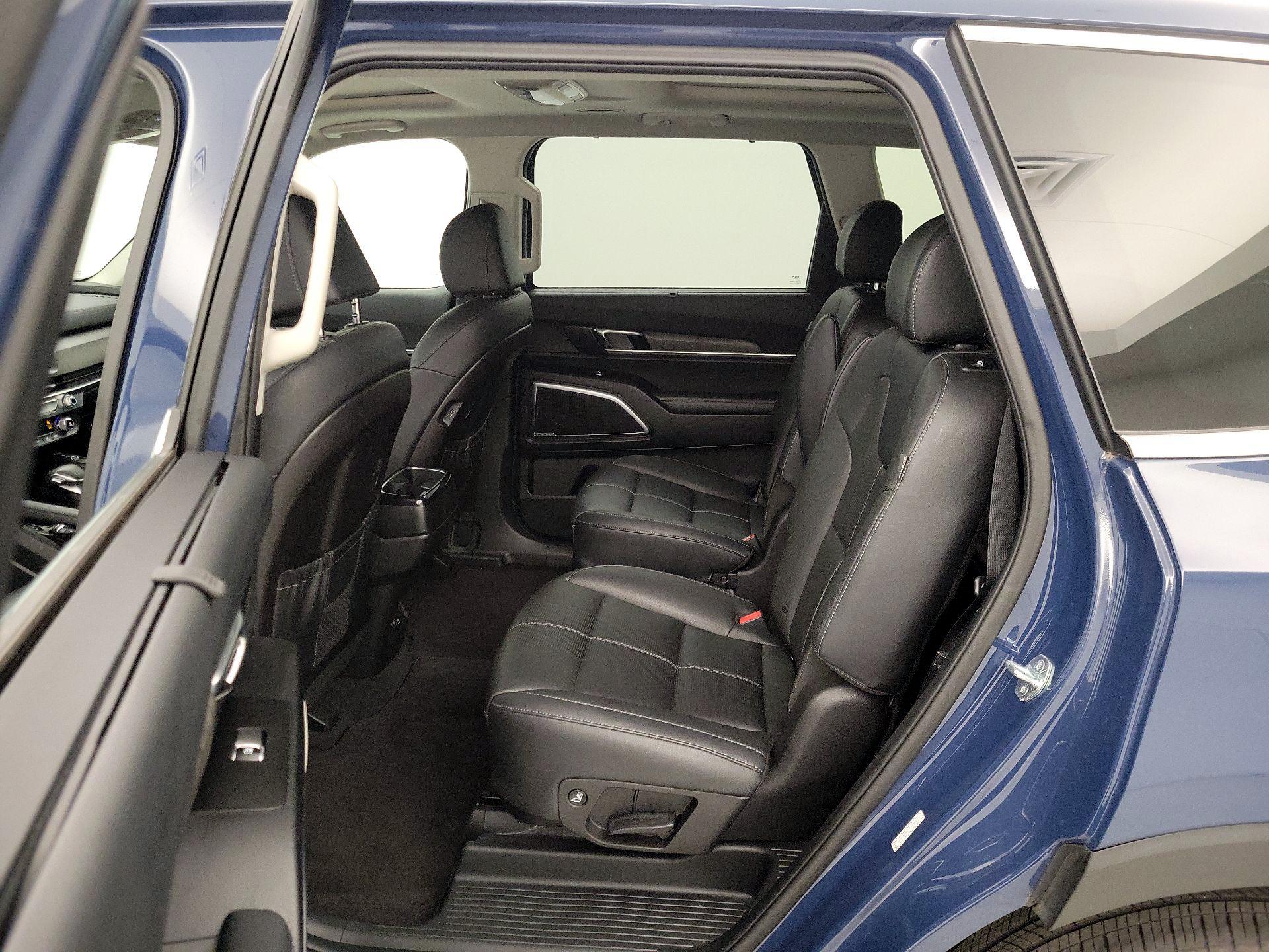 Thumbnail: 2023 Kia Telluride - 19