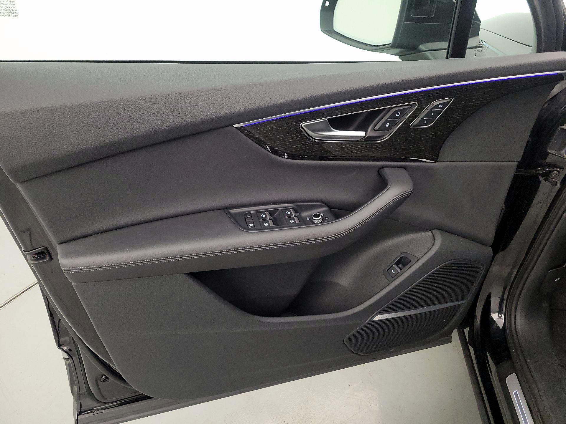 Thumbnail: 2024 Audi Q7 - 12