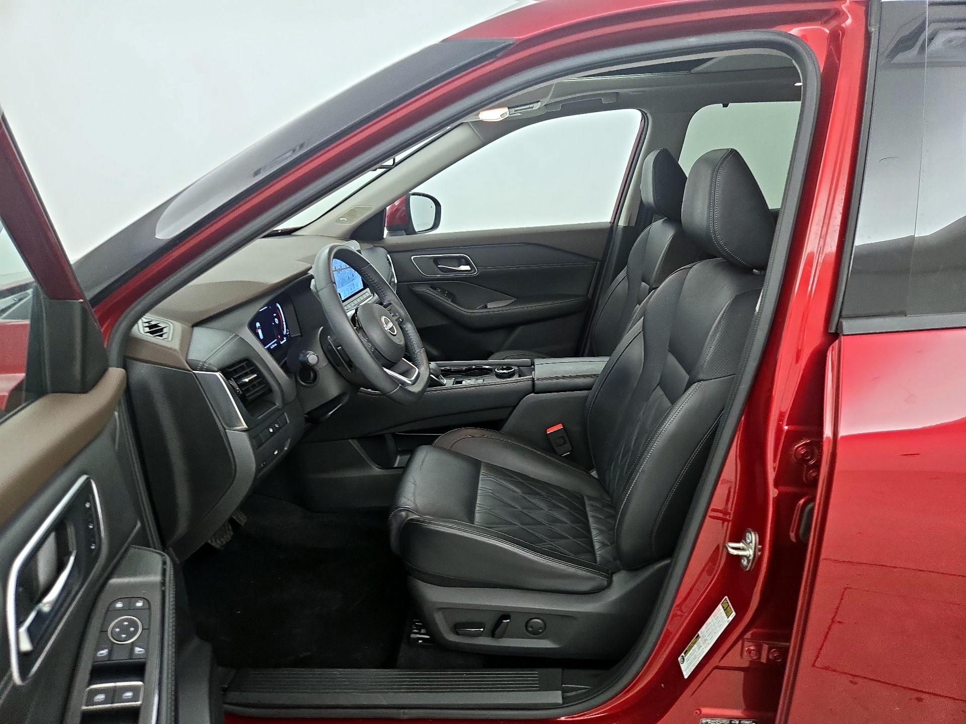 Thumbnail: 2023 Nissan Rogue - 11