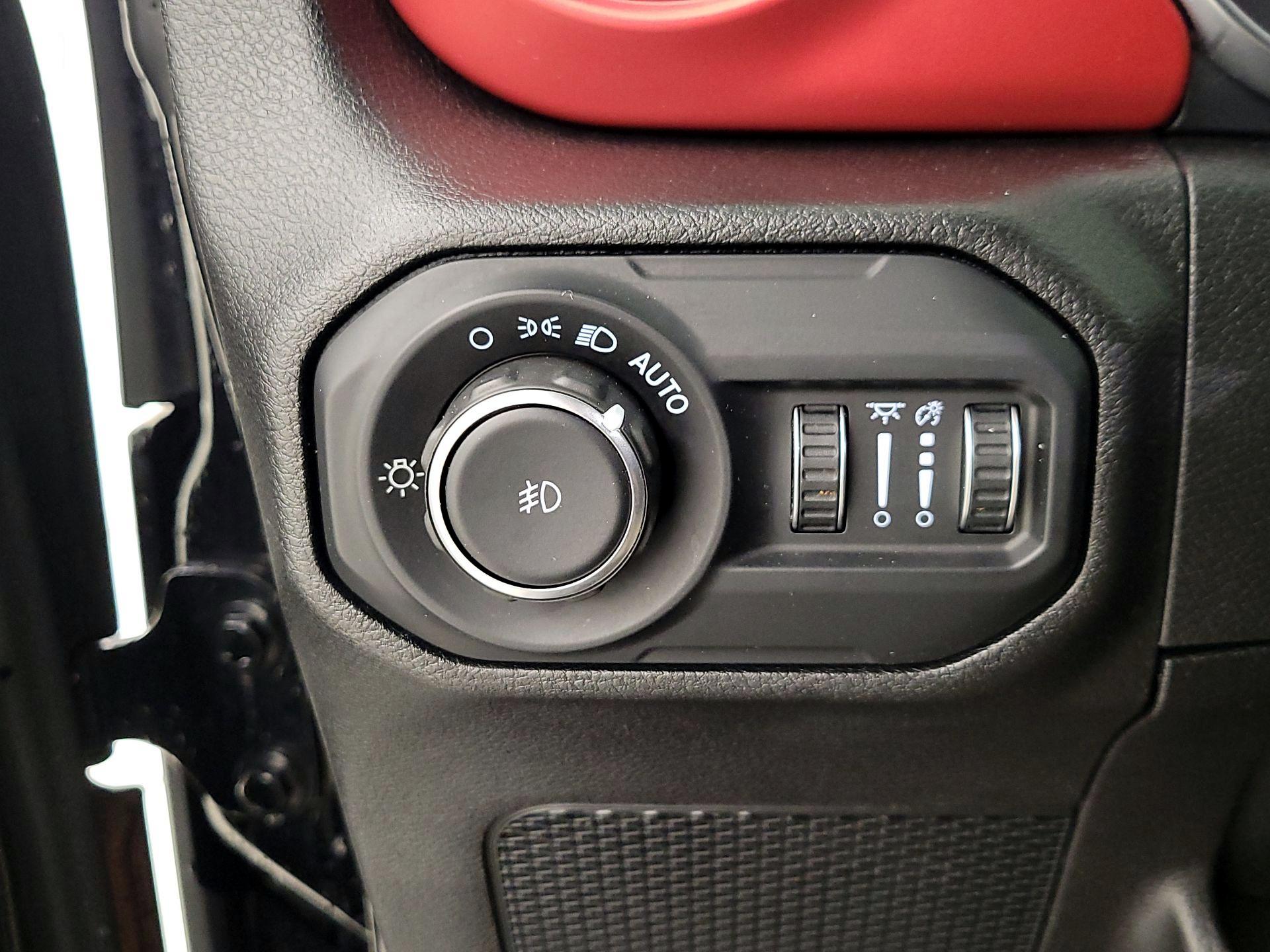 Thumbnail: 2021 Jeep Wrangler - 13