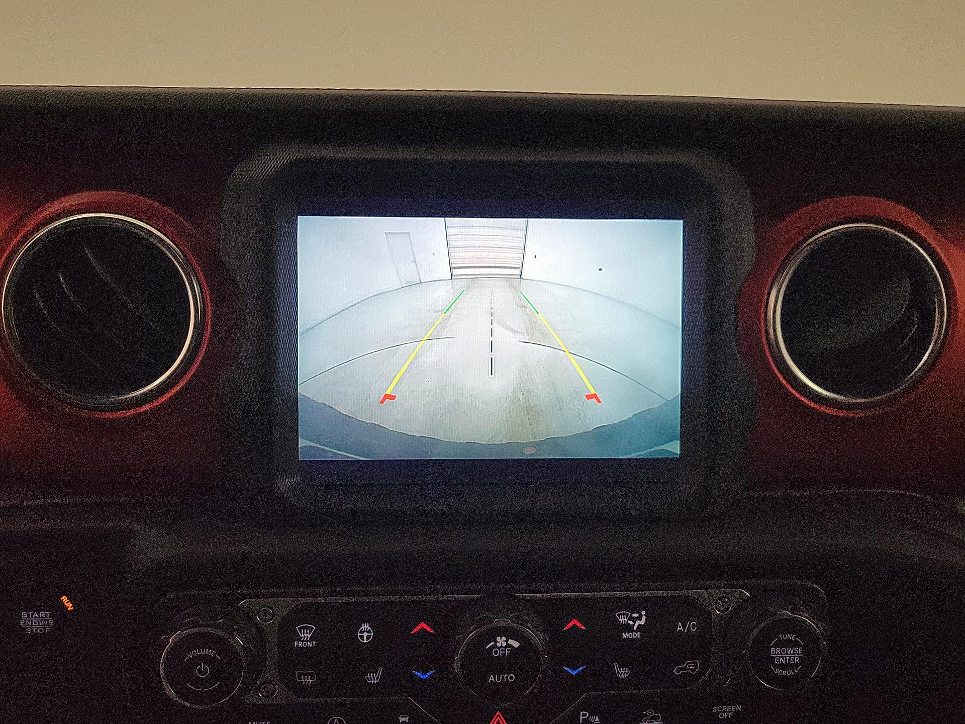 Thumbnail: 2021 Jeep Wrangler - 15