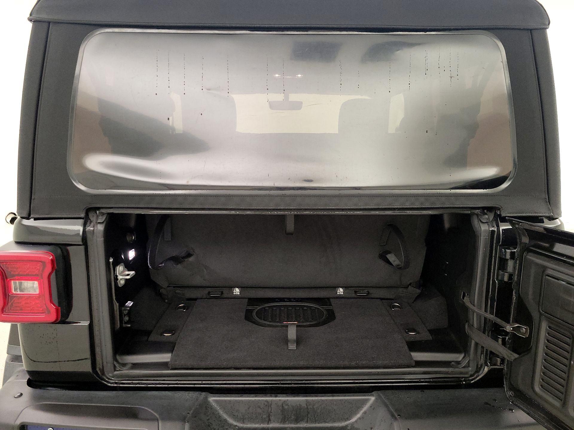 Thumbnail: 2021 Jeep Wrangler - 20