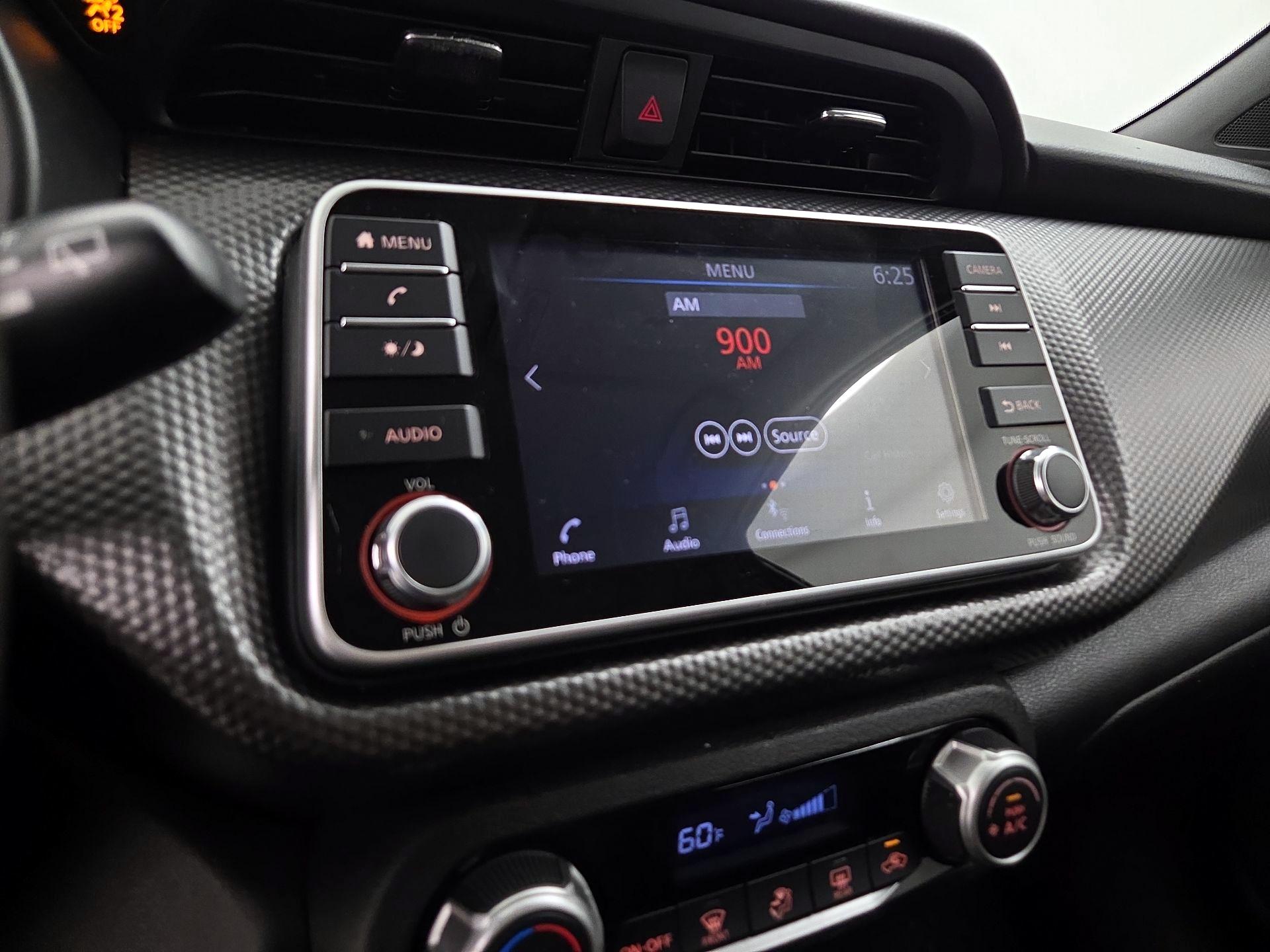 Thumbnail: 2020 Nissan Kicks - 14