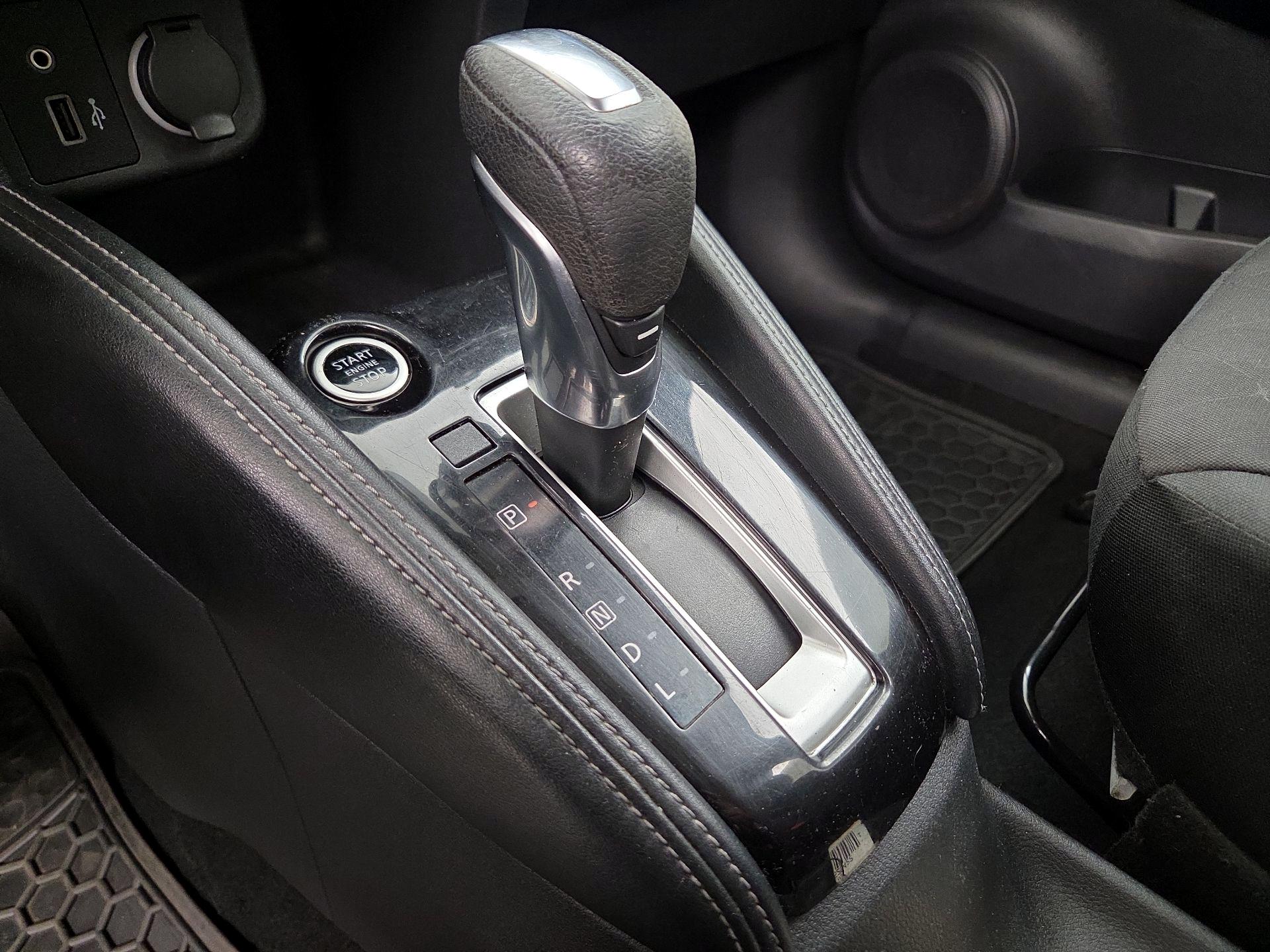 Thumbnail: 2020 Nissan Kicks - 16