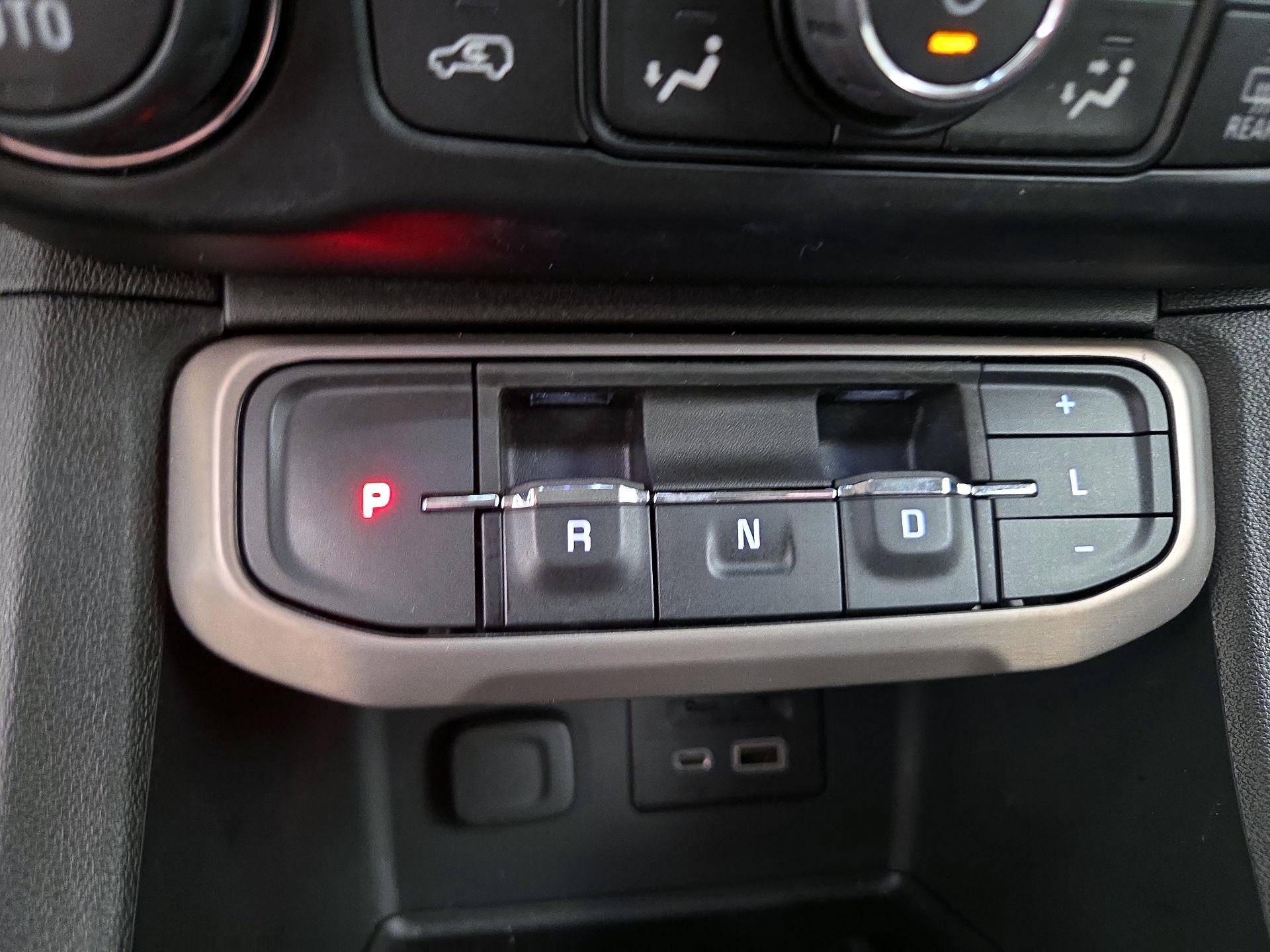 Thumbnail: 2022 GMC Acadia - 15