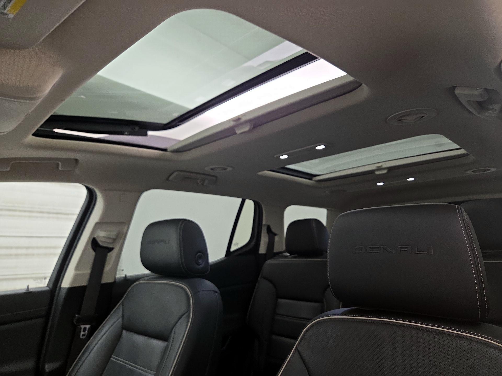 Thumbnail: 2022 GMC Acadia - 17