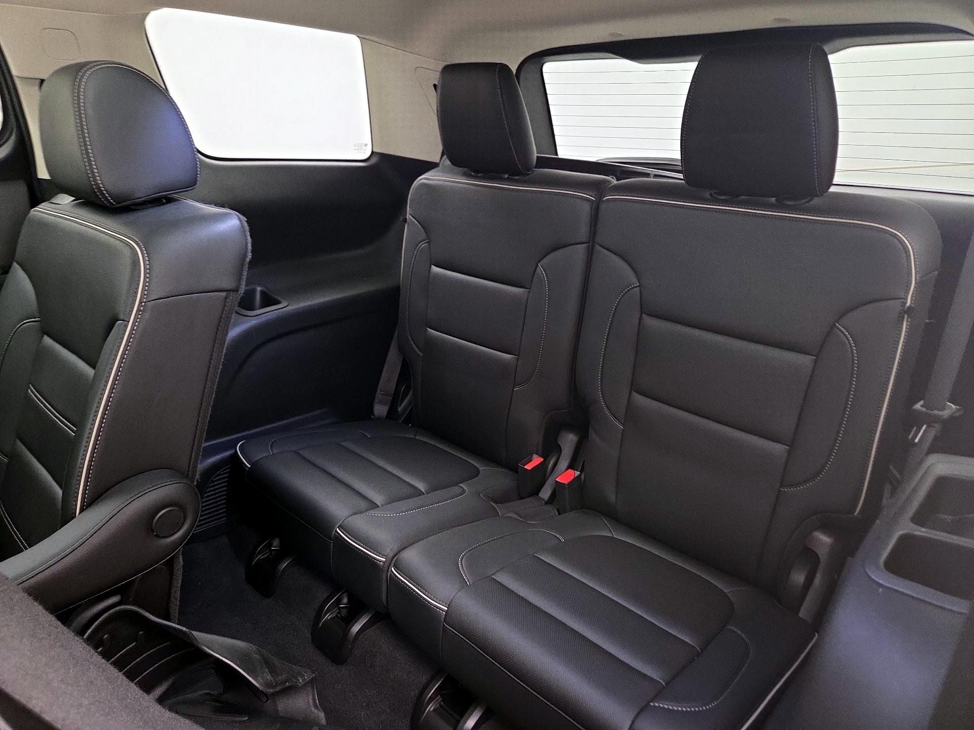 Thumbnail: 2022 GMC Acadia - 19