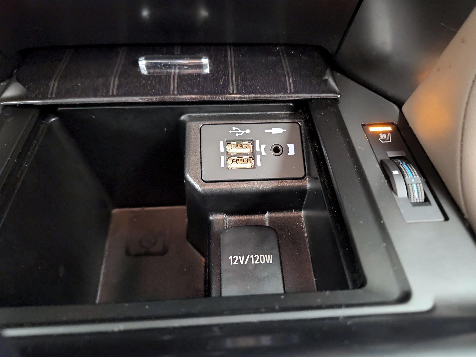 Thumbnail: 2022 Lexus GX - 18